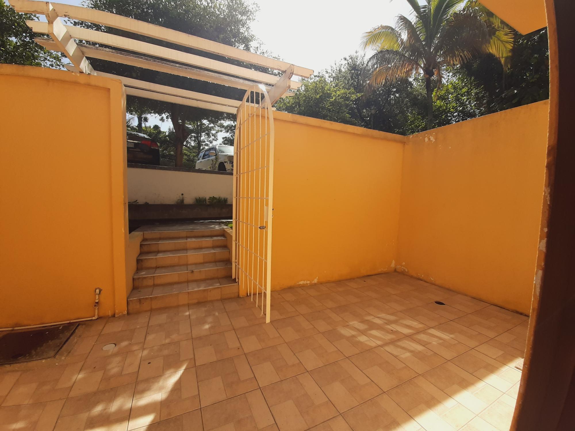 Townhouse For Rent: 8 DIAMOND RIDGE, Stony Hill P.O. | $170,000 photo 5