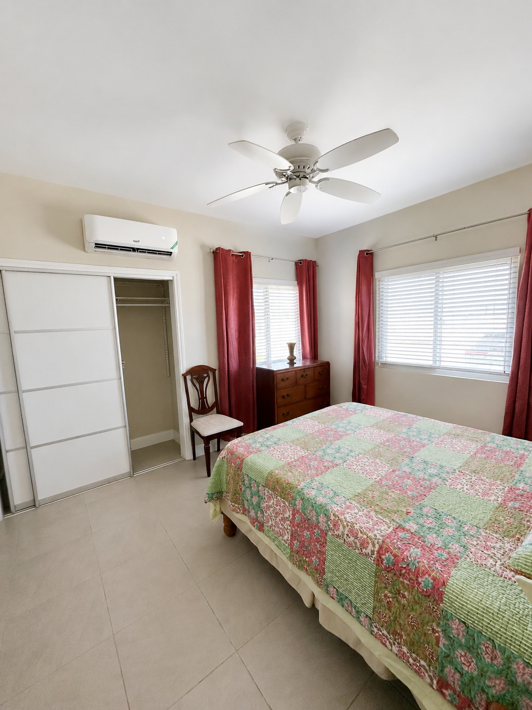 House For Rent: SEASHORE WEST, OCEAN POIN, Point | $1,350 photo 5