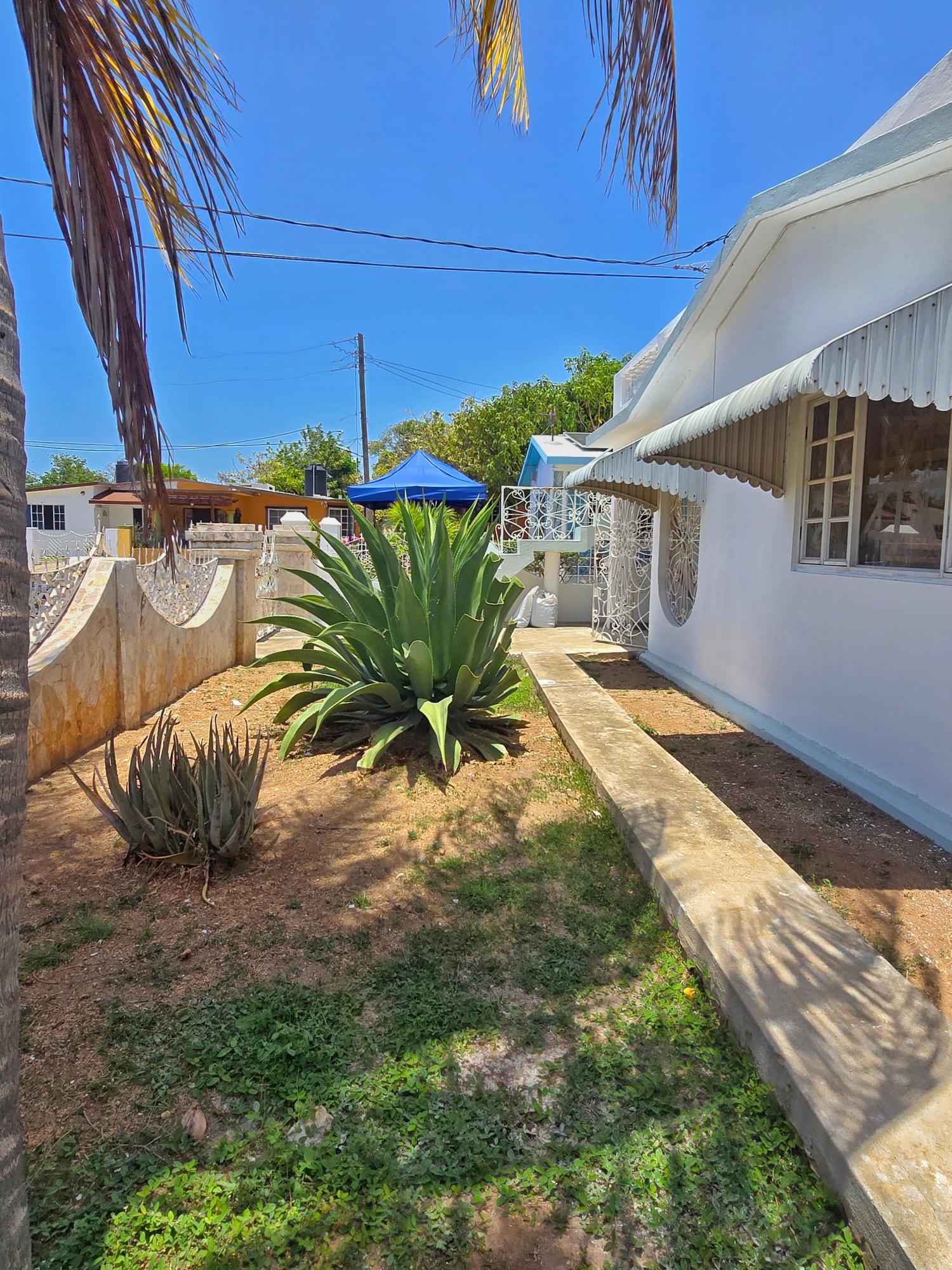 House For Sale: PORTO BELLO SQUARE, HELLS, Hellshire Heights | $30,000,000 photo 15