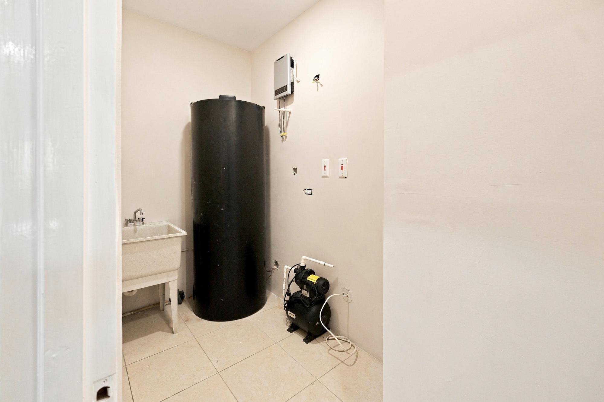 Apartment For Sale: EAST AVENUE, KINGSTON 8, Kingston 8 | $59,500,000 photo 13