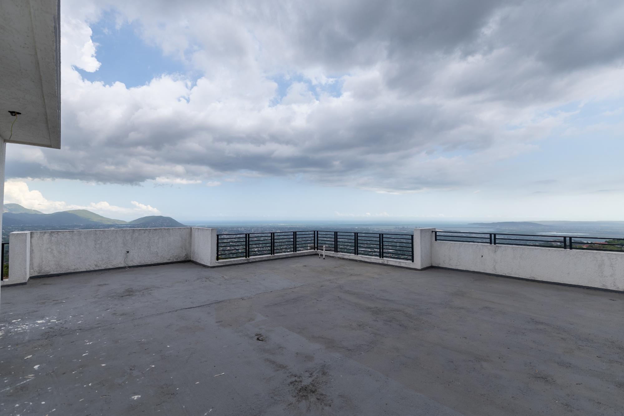 Apartment For Sale: HYDRA DRIVE, Kingston 19 | $58,000,000 photo 15