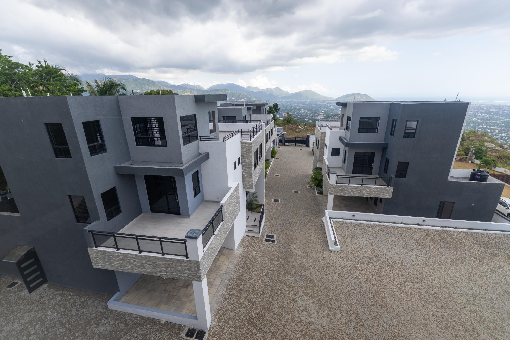 Apartment For Sale: HYDRA DRIVE, Kingston 19 | $58,000,000 photo 20
