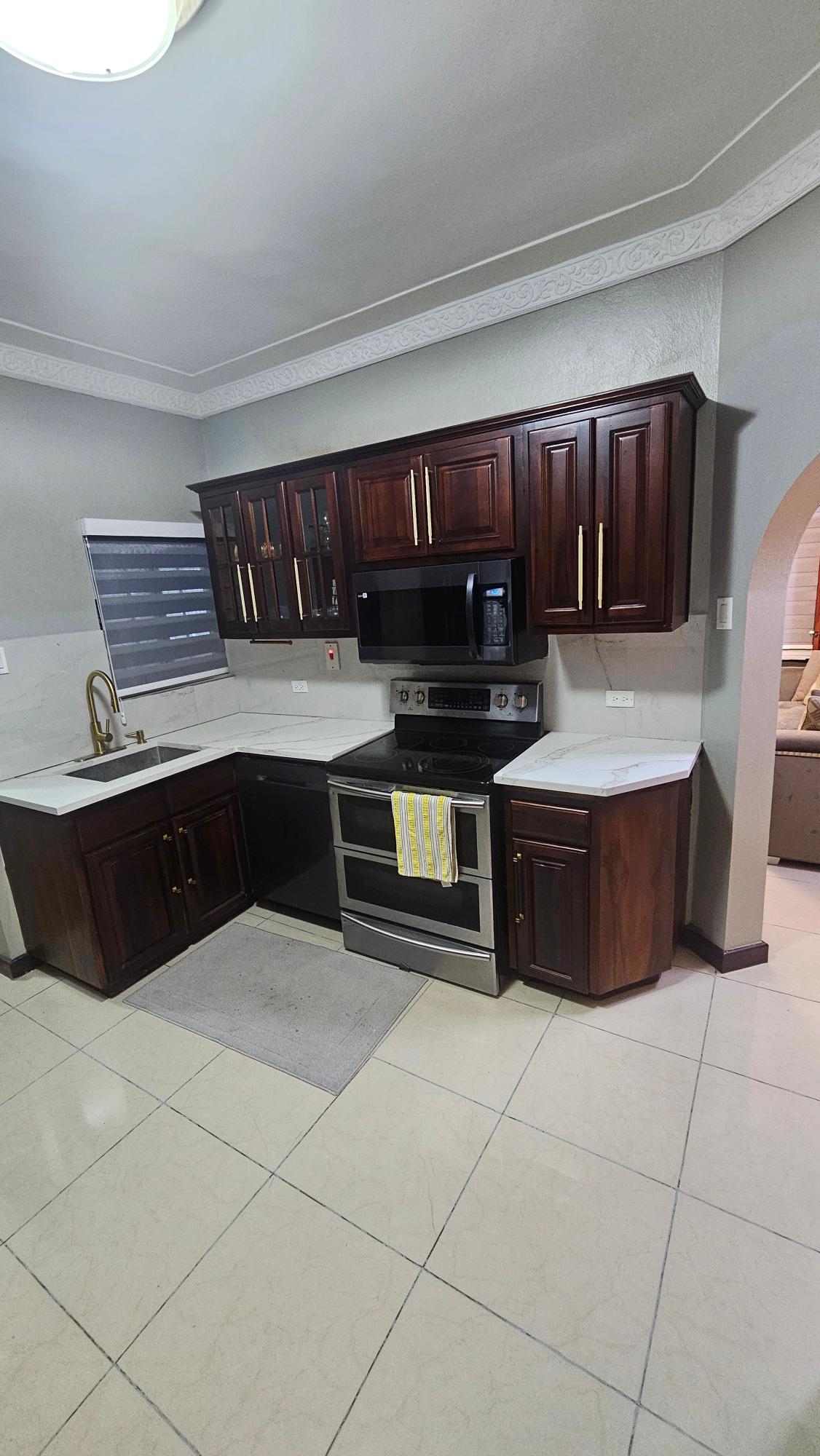 Townhouse For Rent: LAND PART 0F WHITE RIVER, River Oaks | $1,800 photo 14