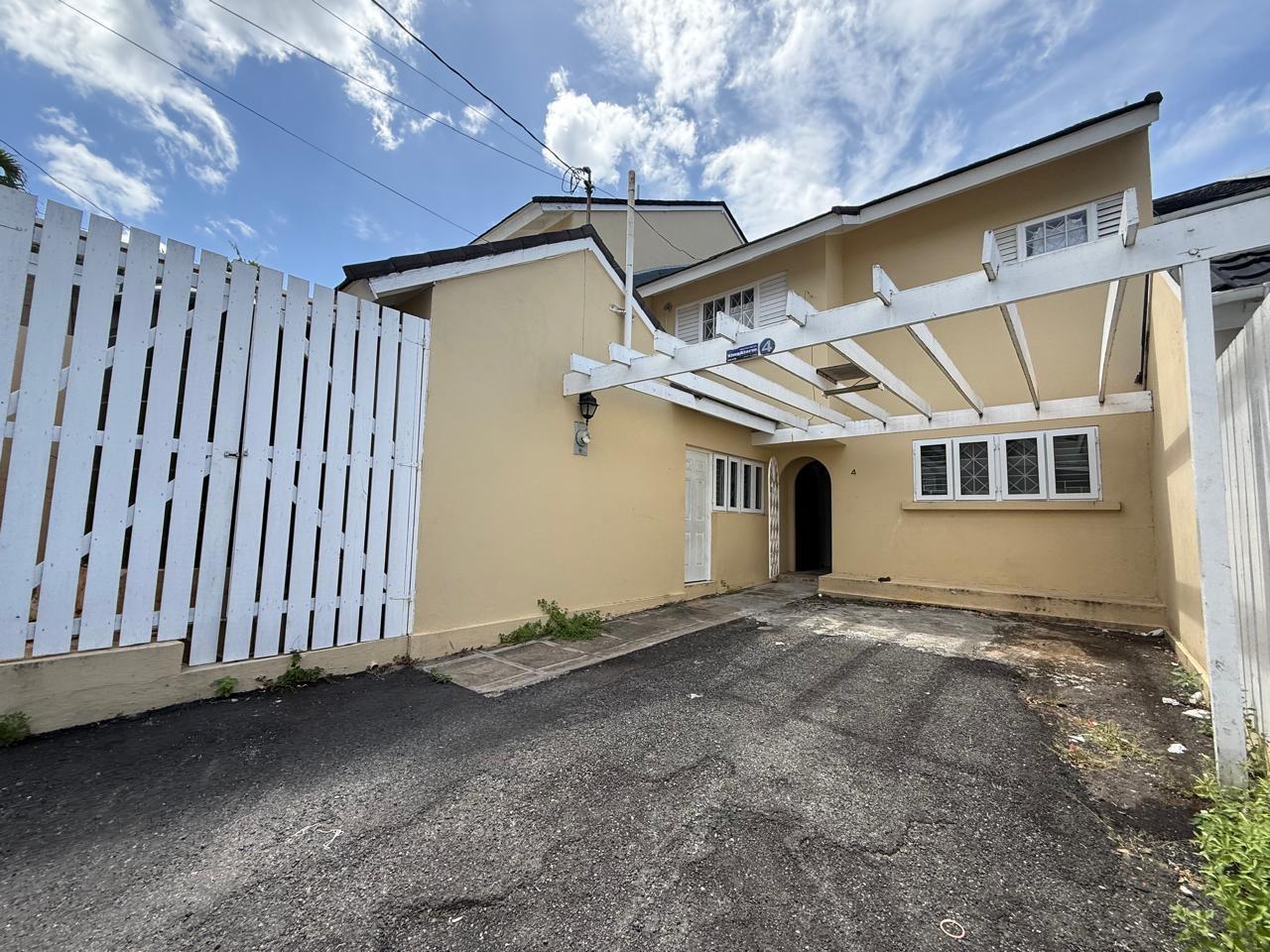 Townhouse For Rent: RIVA RIDGE, Kingston 6 | $2,500 photo 3