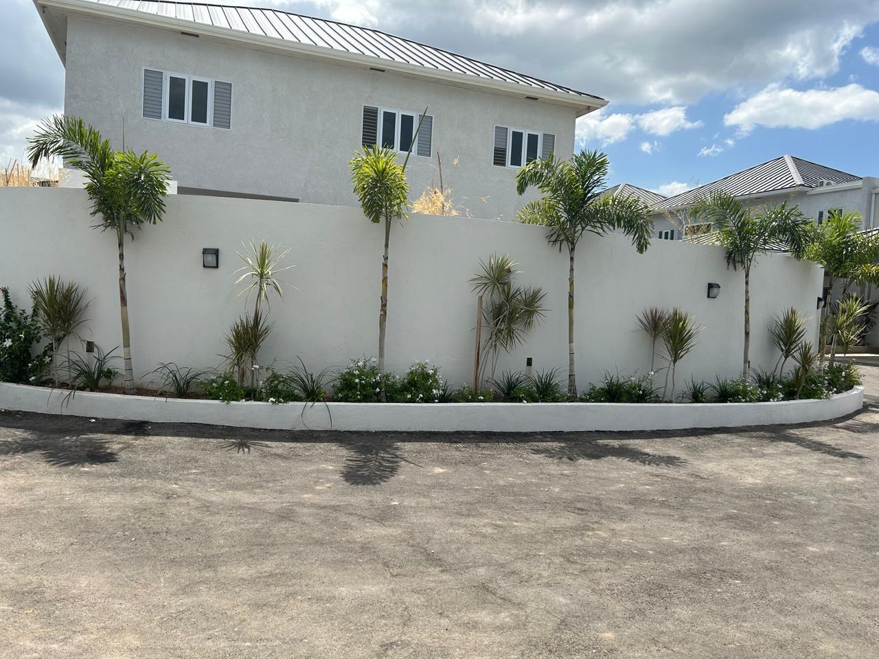 Townhouse For Rent: LIGUANEA AVENUE, Kingston 6 | $4,800 photo 4