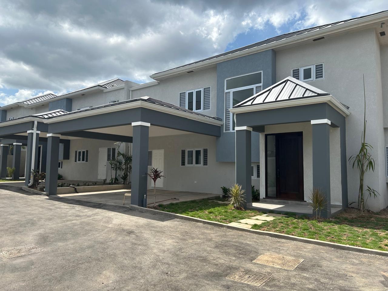 Townhouse For Rent: LIGUANEA AVENUE, Kingston 6 | $4,800 photo 5