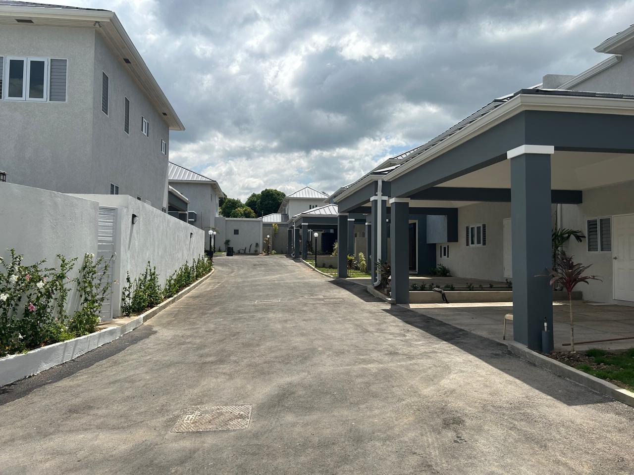 Townhouse For Rent: LIGUANEA AVENUE, Kingston 6 | $4,800 photo 6