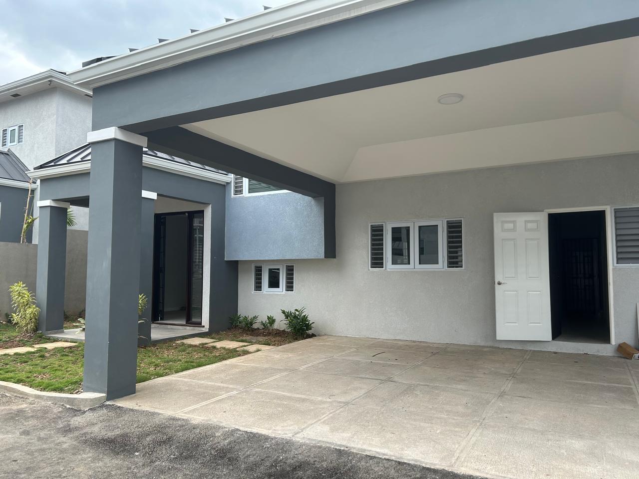 Townhouse For Rent: LIGUANEA AVENUE, Kingston 6 | $4,800 photo 9