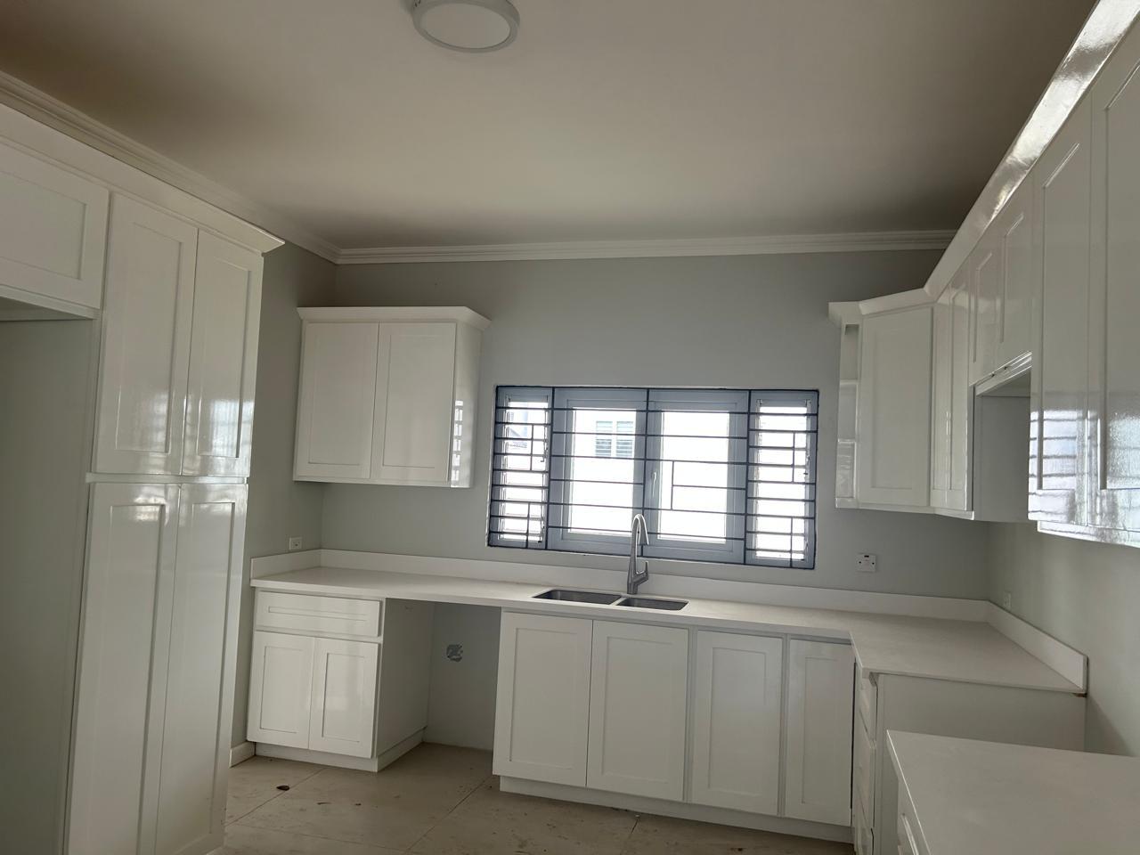 Townhouse For Rent: LIGUANEA AVENUE, Kingston 6 | $4,800 photo 10