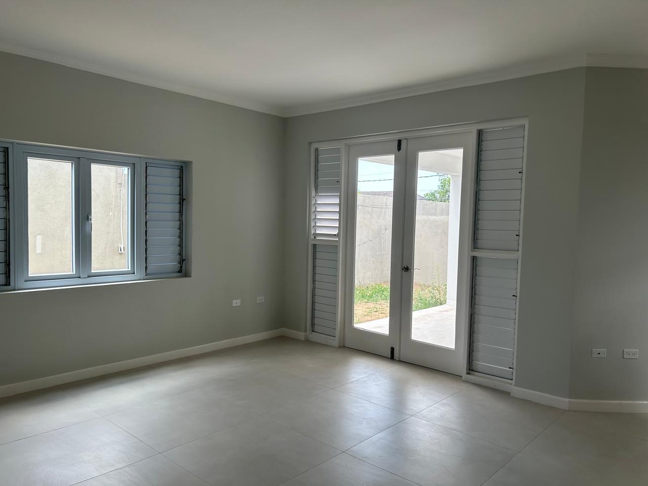 Townhouse For Rent: LIGUANEA AVENUE, Kingston 6 | $4,800 photo 12