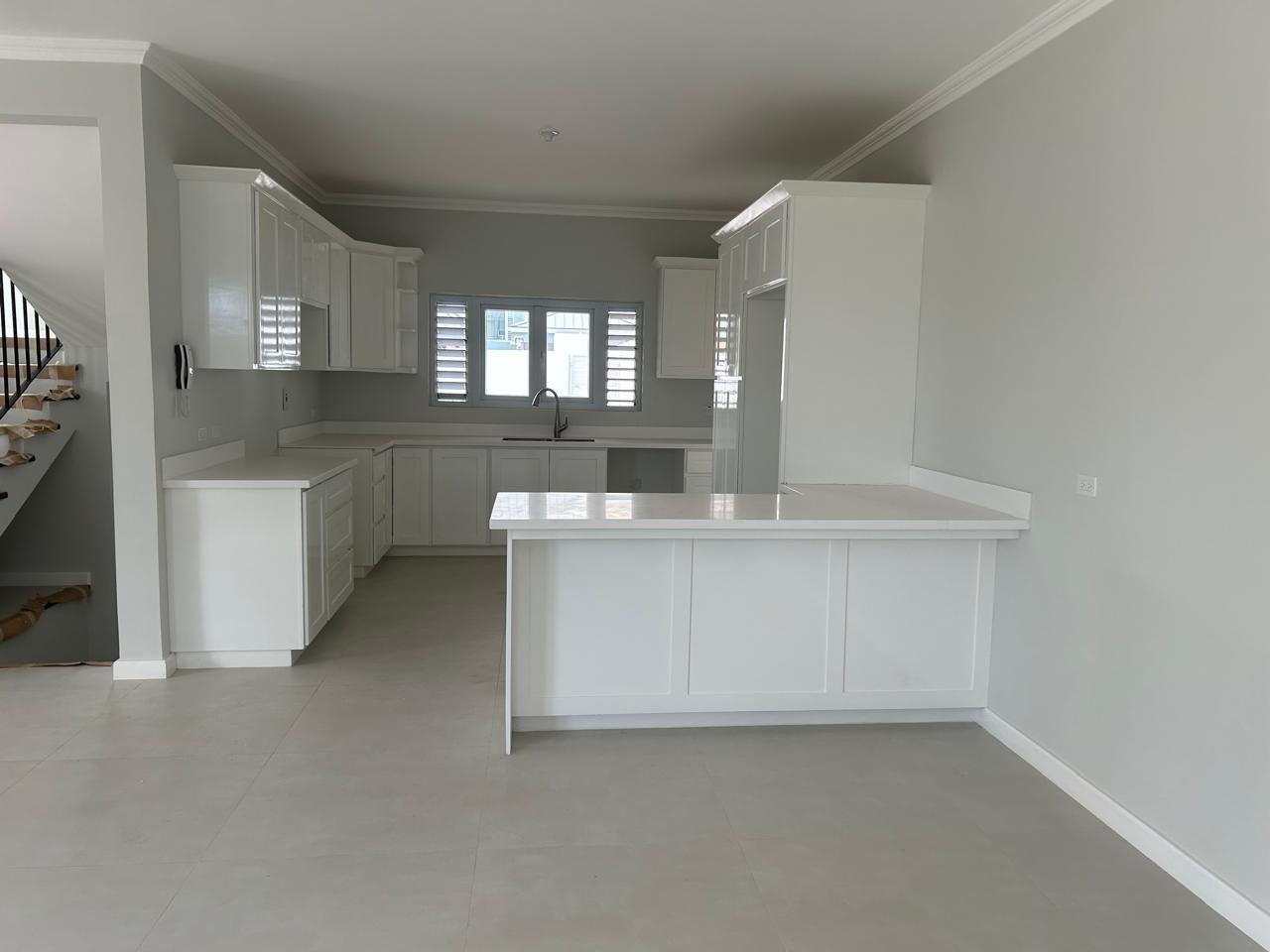 Townhouse For Rent: LIGUANEA AVENUE, Kingston 6 | $4,800 photo 13