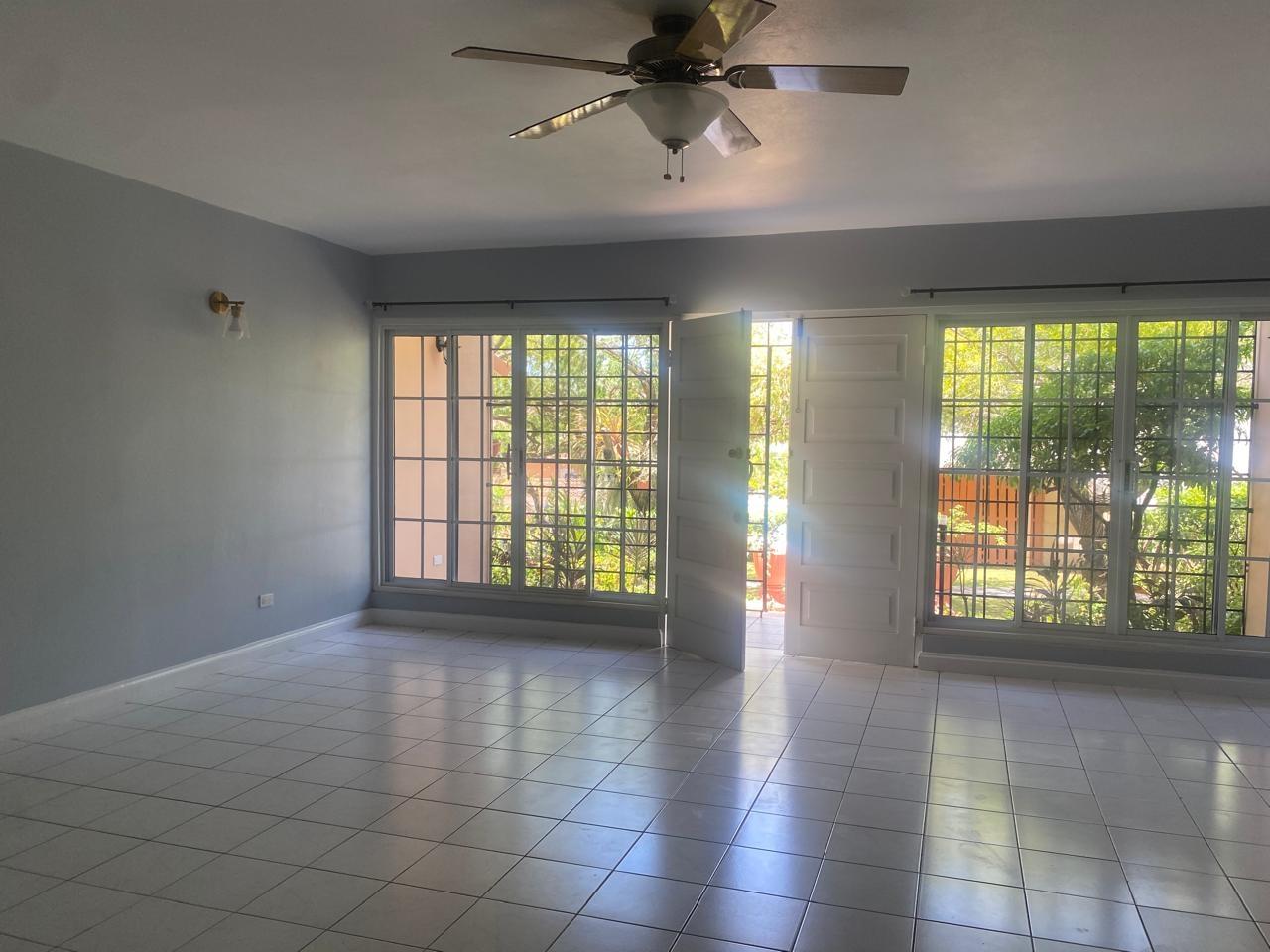 Townhouse For Rent: BAYSHORE, IRONSHORE, Ironshore | $1,800 photo 4