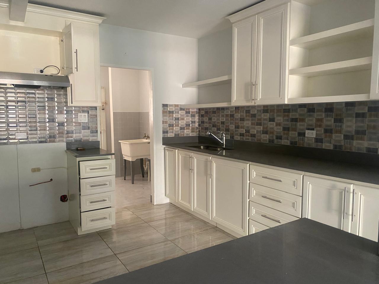 Townhouse For Rent: BAYSHORE, IRONSHORE, Ironshore | $1,800 photo 15
