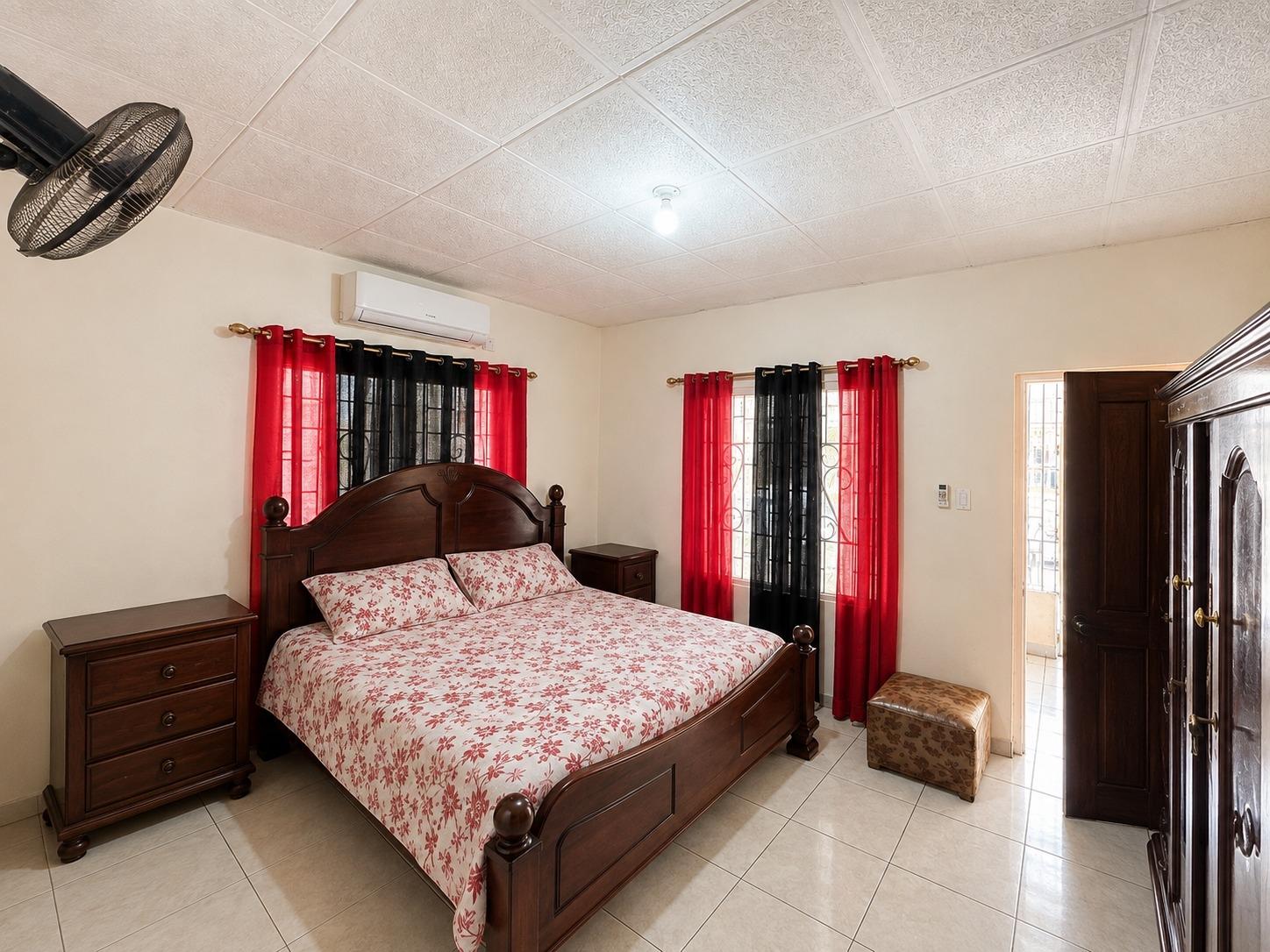 House For Sale: SLIPDOCK ROAD, Kingston 2 | $25,000,000 photo 5