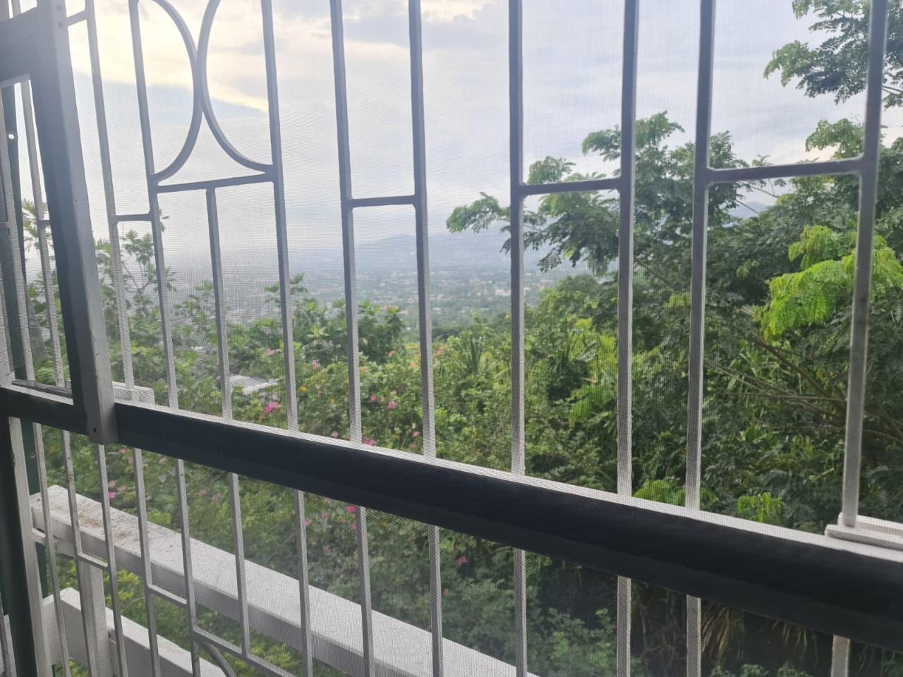 House For Rent: HARRIMAN CLOSE, JACKS HIL, Kingston 6 | $1,800 photo 2
