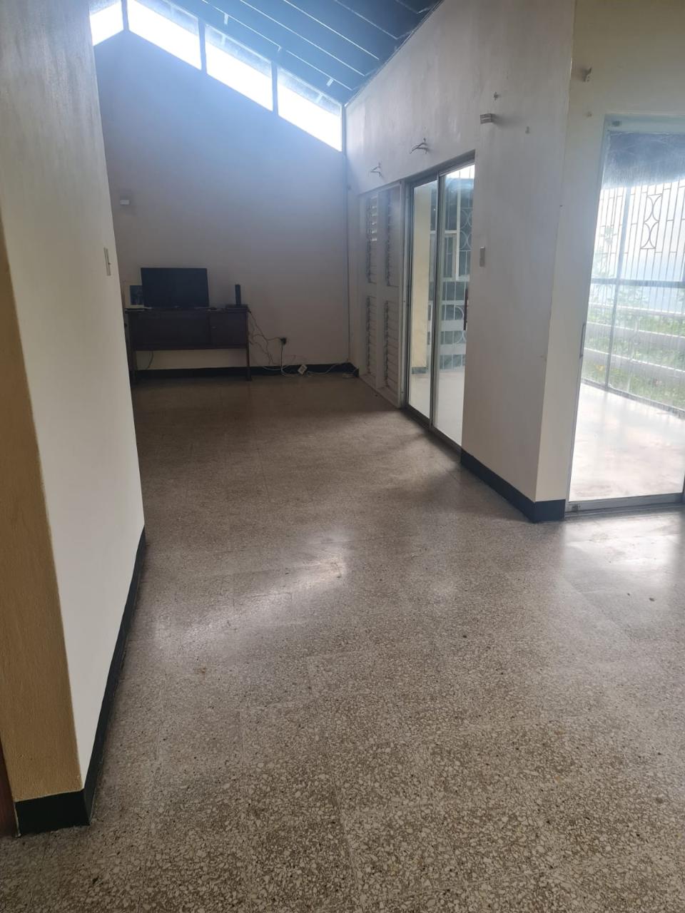 House For Rent: HARRIMAN CLOSE, JACKS HIL, Kingston 6 | $1,800 photo 6