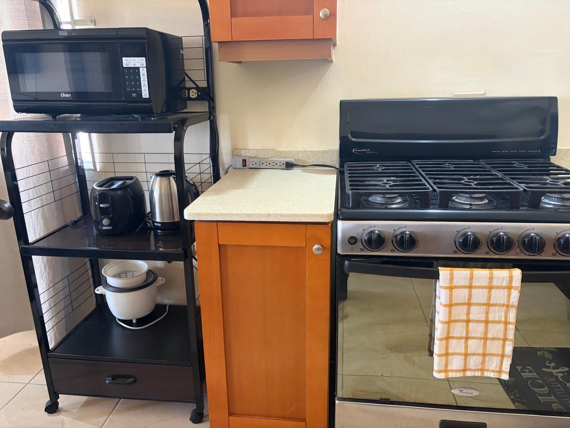 House For Rent: MONTEGO WEST VILLAGE, Montego Bay | $160,000 photo 12