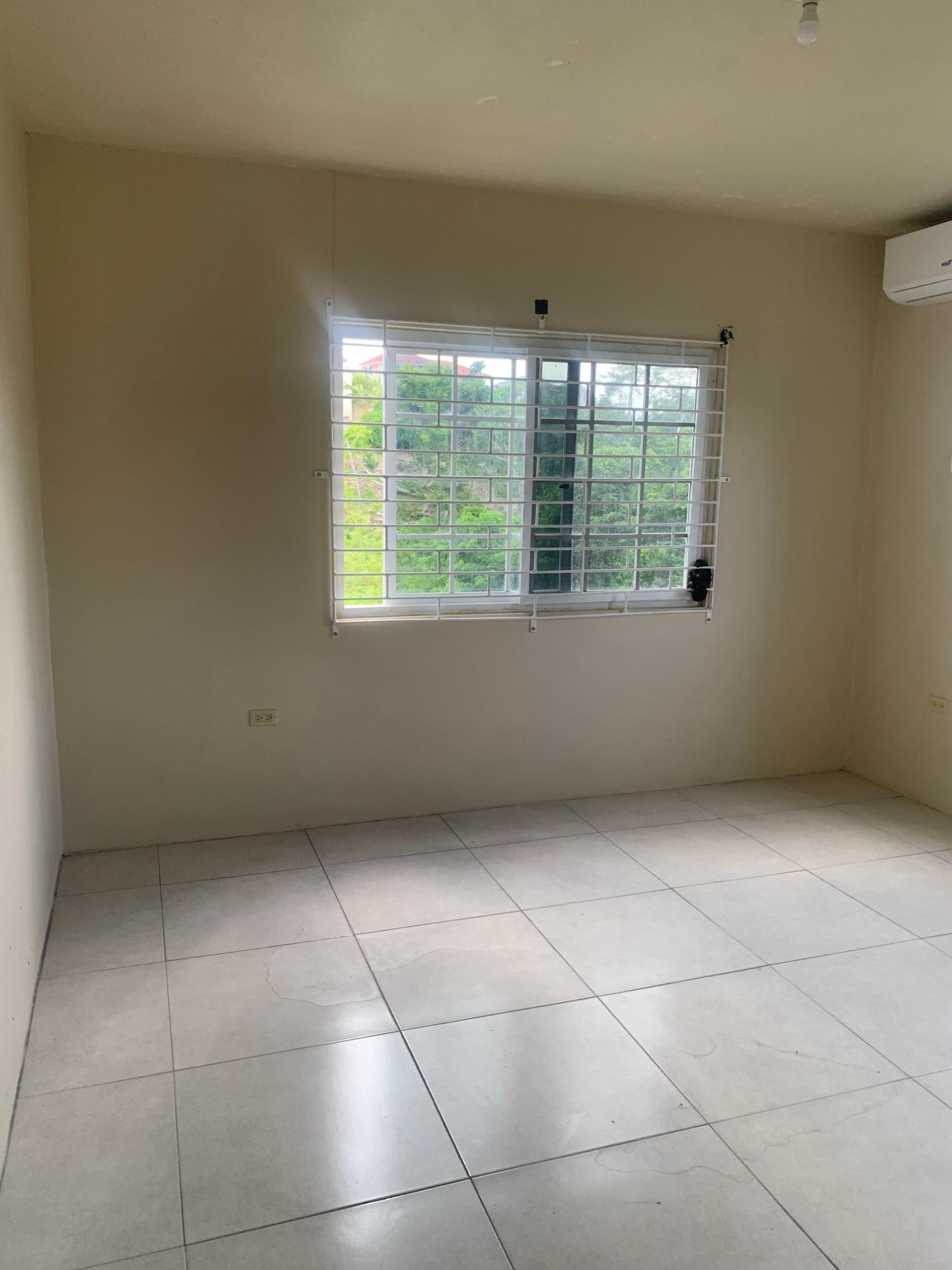 Apartment For Rent: WESTGATE HILLS, Westgate Hills | $120,000 photo 4