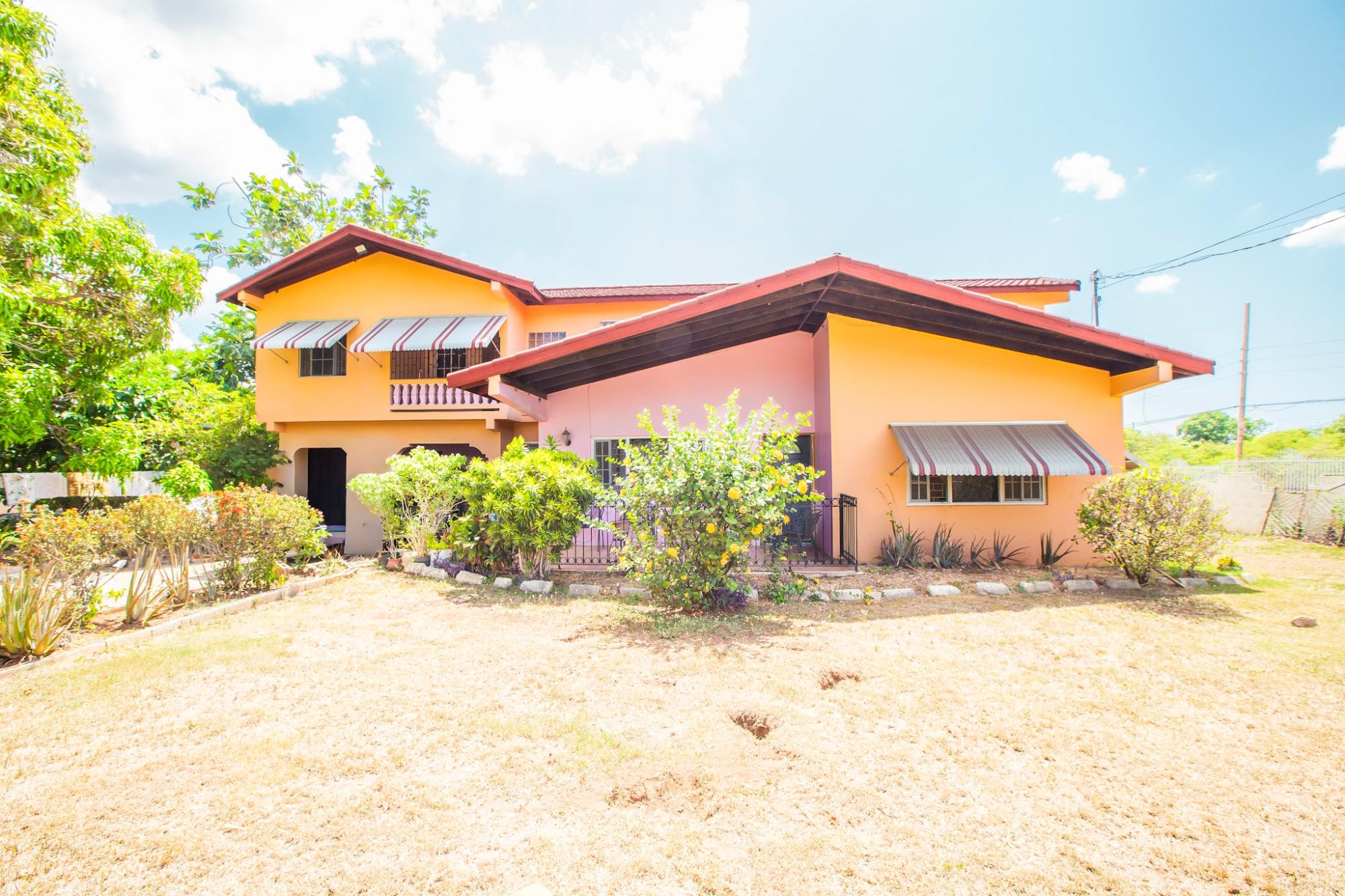 House For Sale: SHIRLEY AVENUE, May Pen | $38,000,000 photo 13