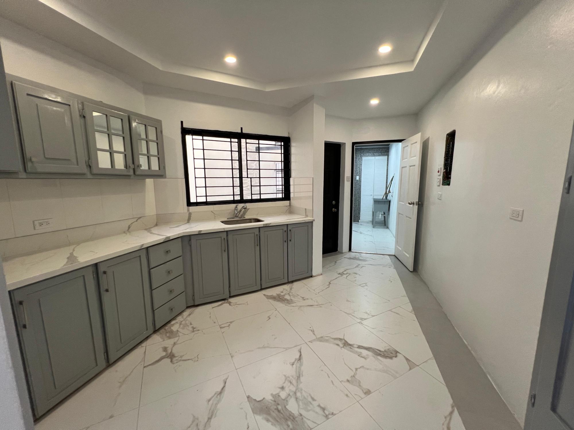 Townhouse For Rent: GALLERY WAY, Kingston 5 | $2,100 photo 8