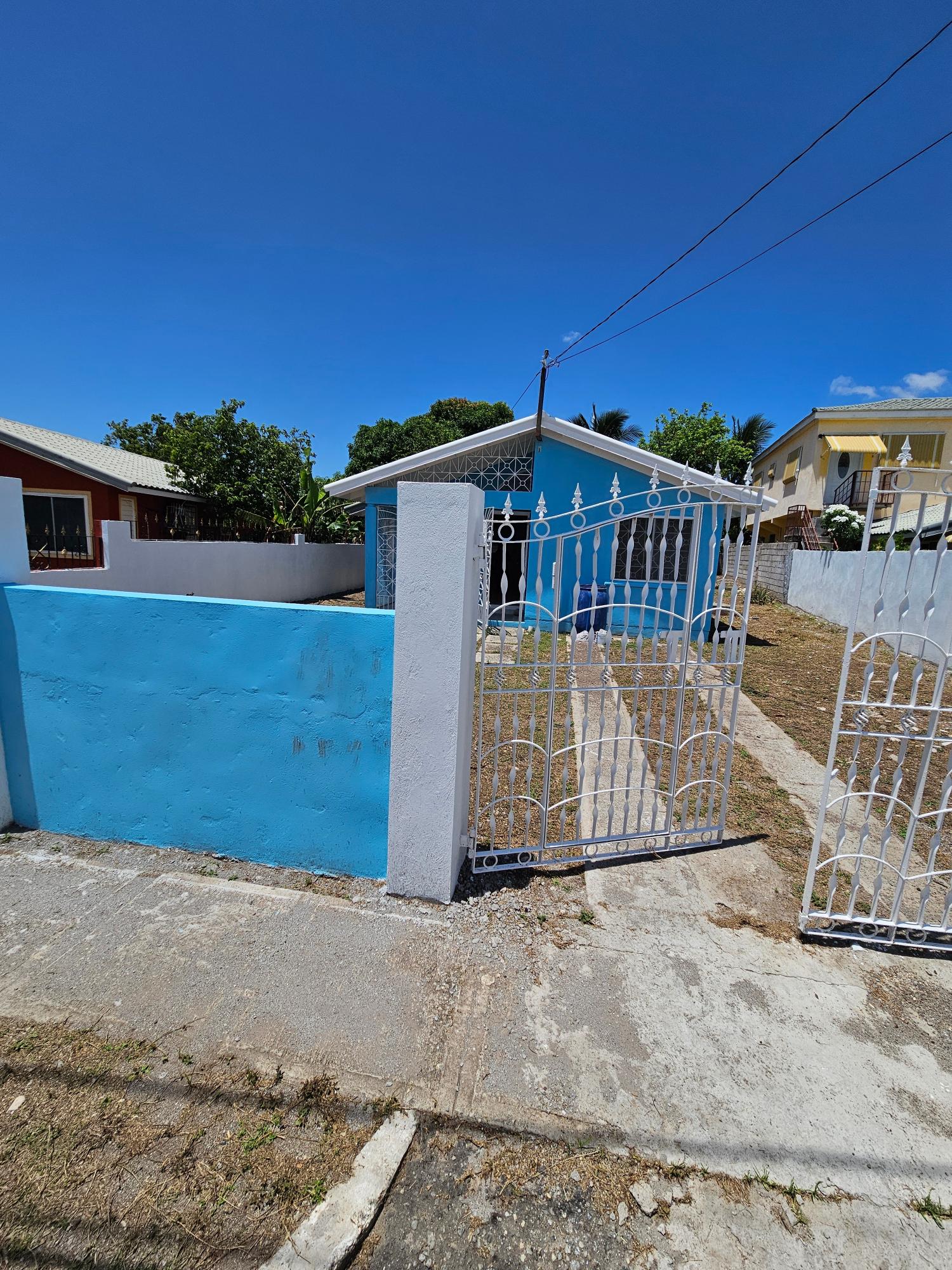House For Rent: WHITEWING CIRCLE ,OLD HAR, Old Harbour | $90,000 photo 8