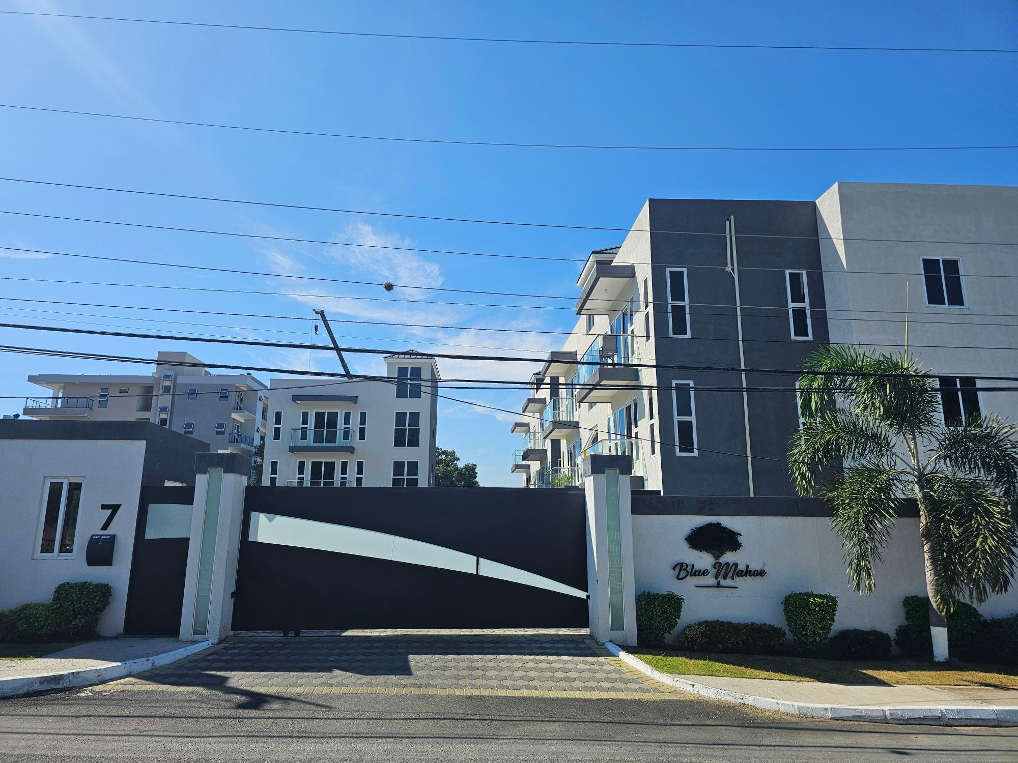 Apartment For Rent: HALIFAX AVENUE, KINGSTON, Kingston 6 | $2,500