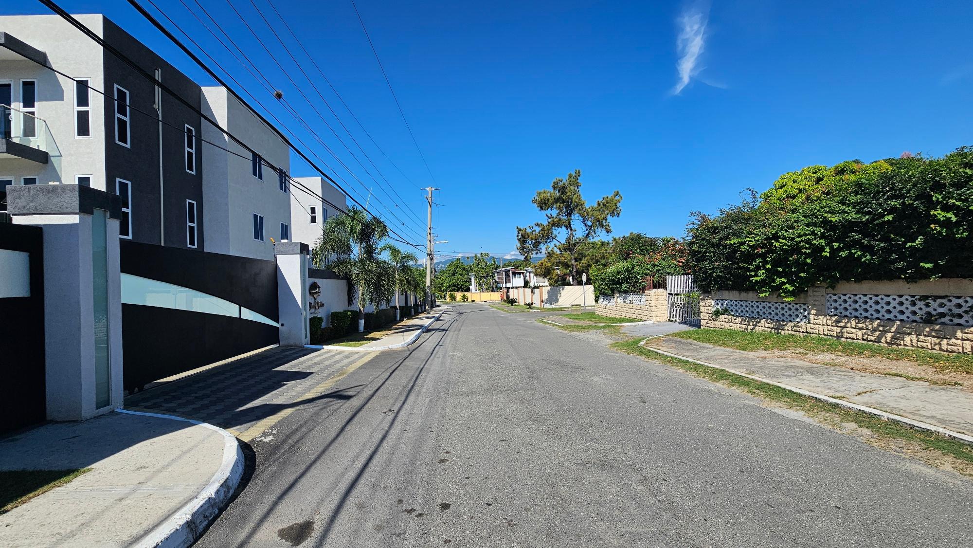 Apartment For Rent: HALIFAX AVENUE, KINGSTON, Kingston 6 | $2,500 photo 3