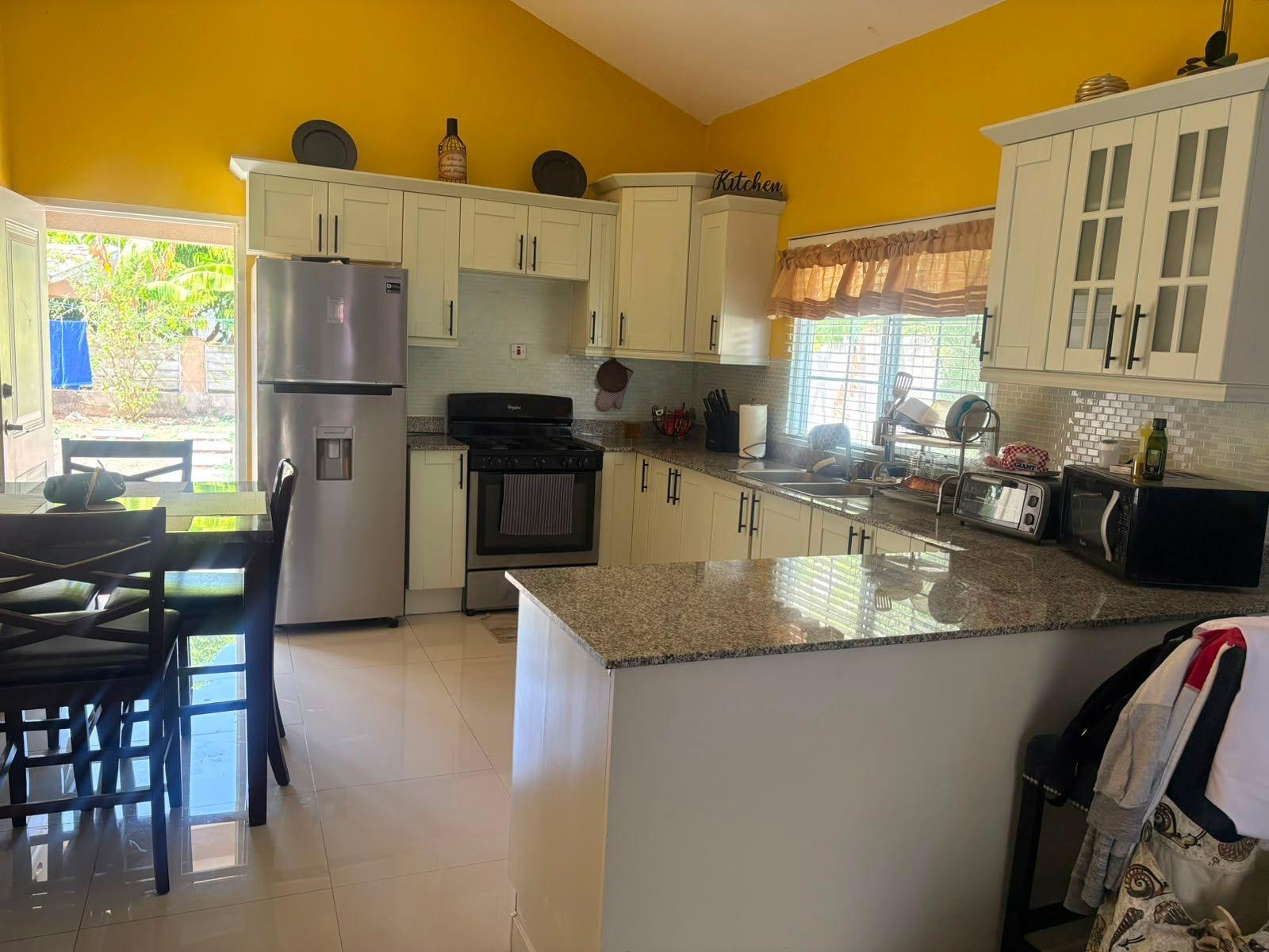 House For Rent: CAYMANAS COUNTRY CLUB EST, Caymanas Estates | $170,000 photo 5