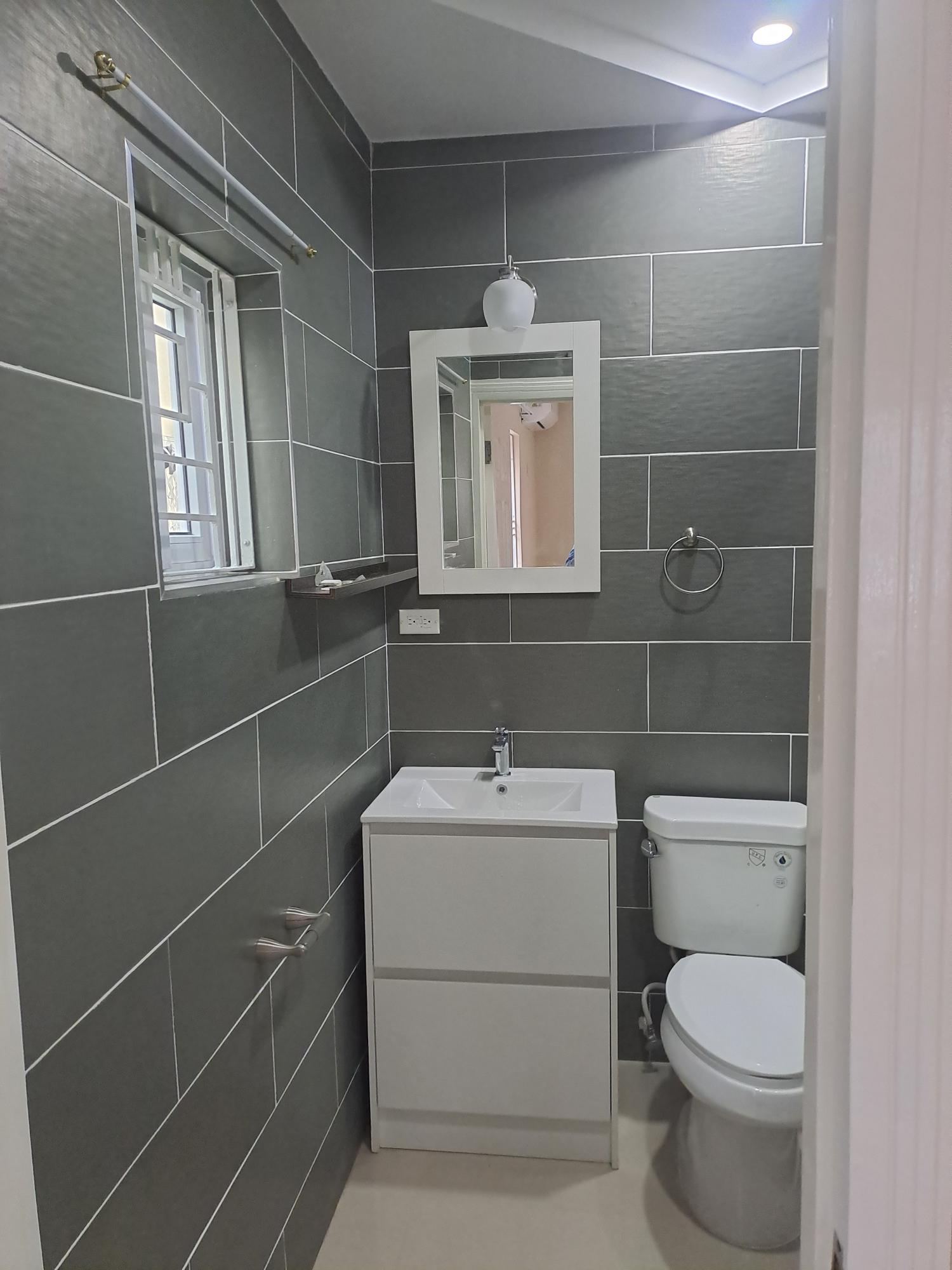 Apartment For Rent: RED HILLS ROAD, Kingston 19 | $200,000 photo 16