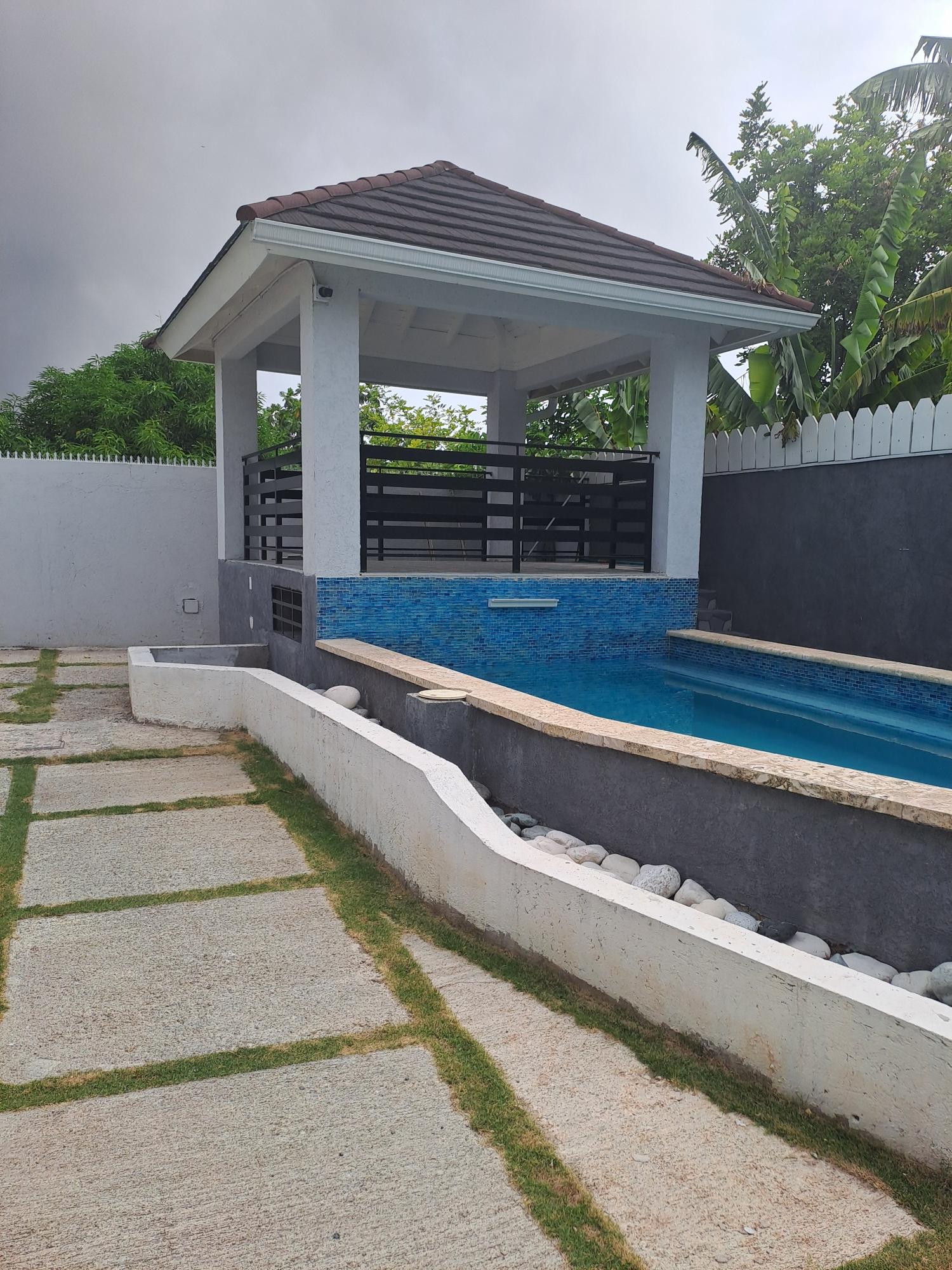Apartment For Rent: RED HILLS ROAD, Kingston 19 | $200,000 photo 23