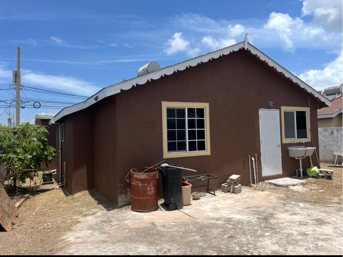 House For Rent: KELP TERRACE, Old Harbour | $120,000 photo 2