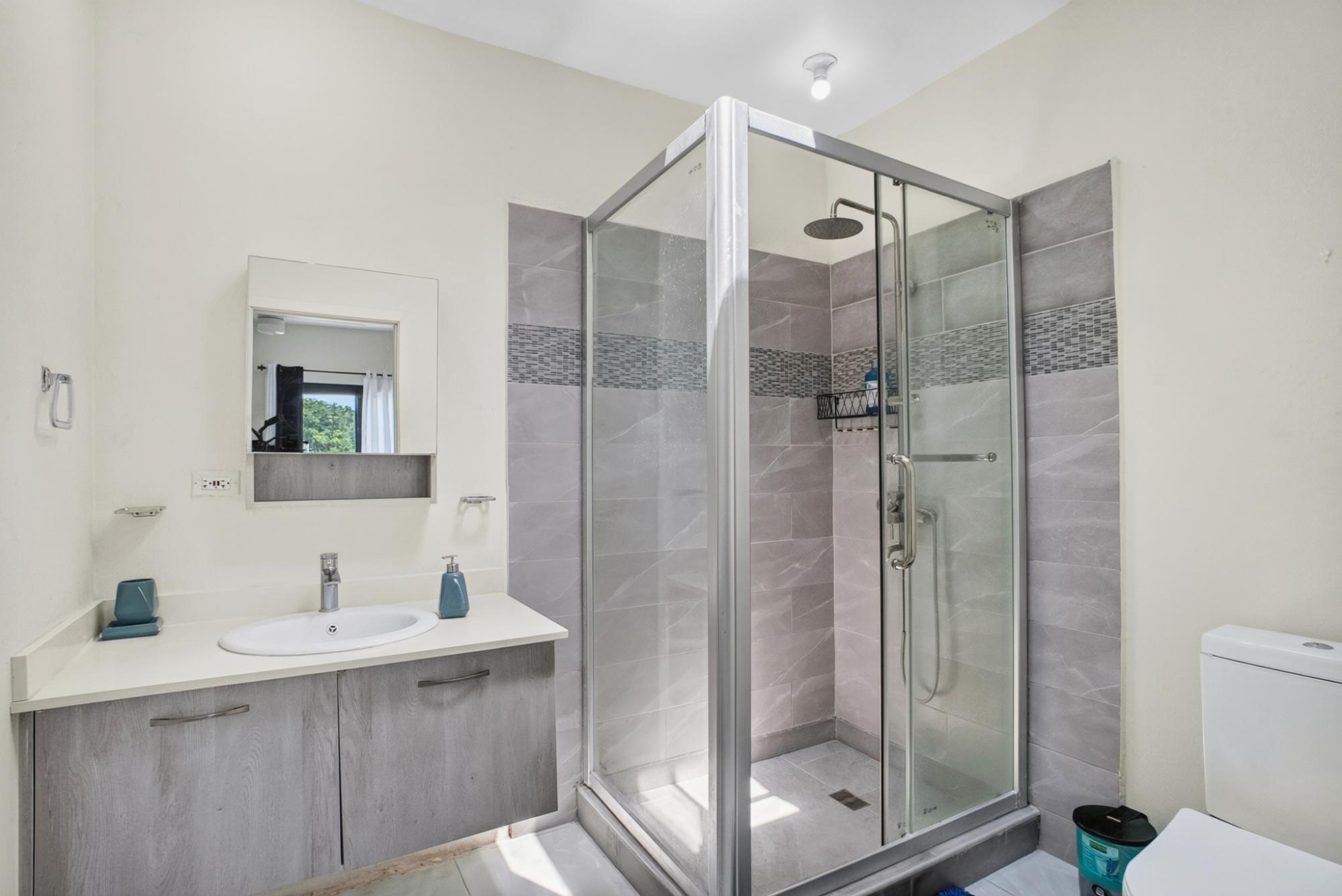 Townhouse For Sale: SEVILLE DRIVE, Discovery Bay | $45,000,000 photo 9