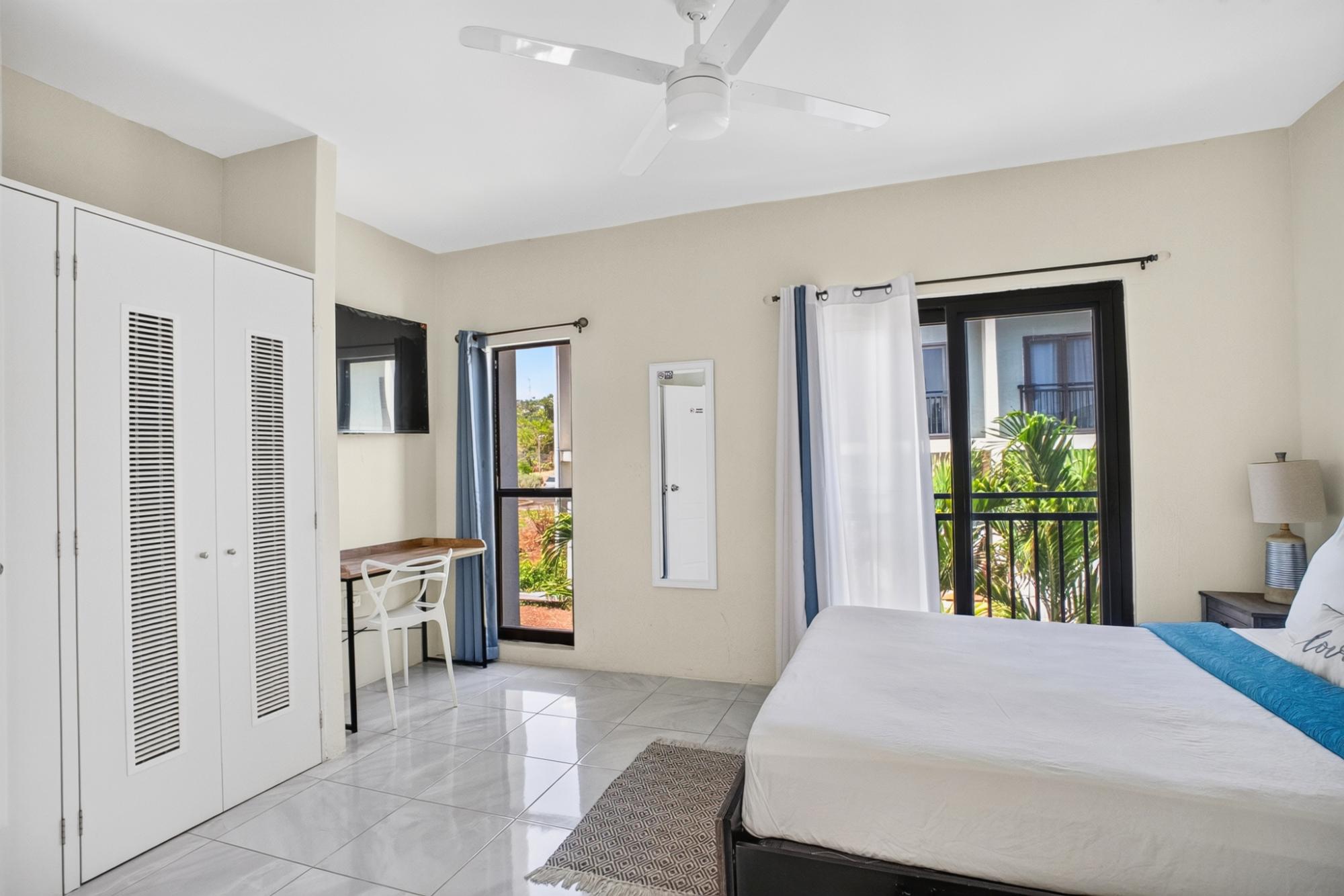 Townhouse For Sale: SEVILLE DRIVE, Discovery Bay | $45,000,000 photo 12