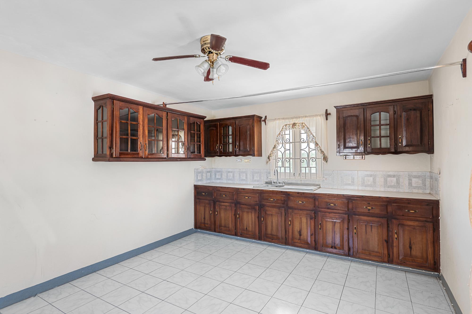 House For Sale: CLARKS TOWN, TRELAWNY, Clarks Town | $31,000,000 photo 7