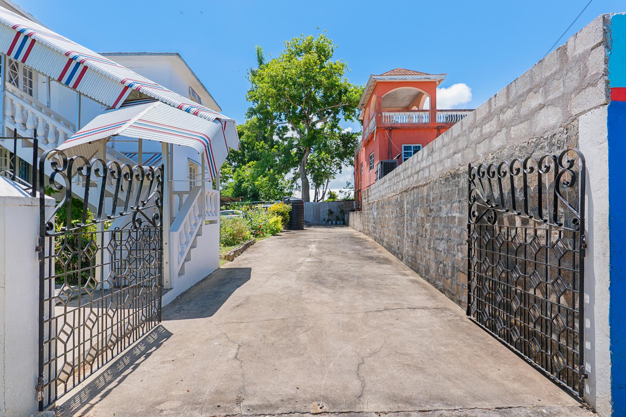 House For Sale: CLARKS TOWN, TRELAWNY, Clarks Town | $31,000,000 photo 18
