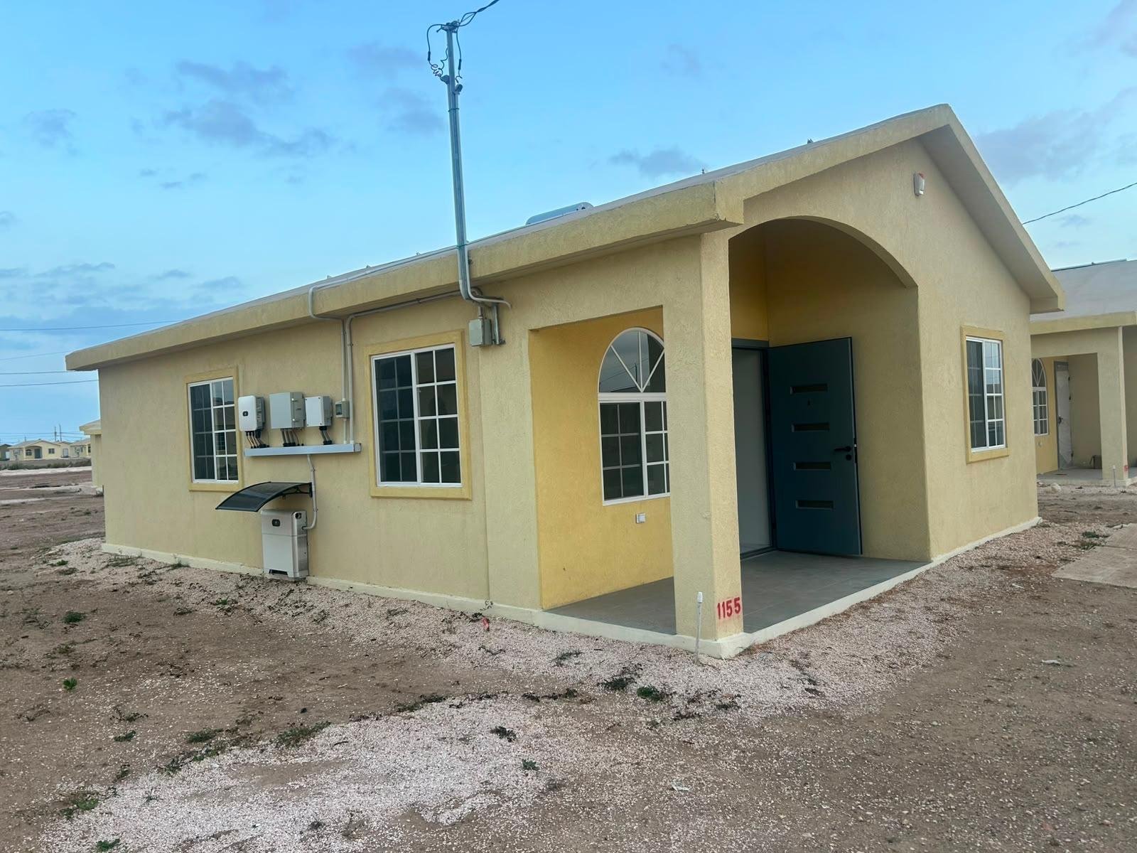 House For Rent: BAYLEAF CRESCENT, PHASE 5, Phoenix Park | $140,000 photo 2