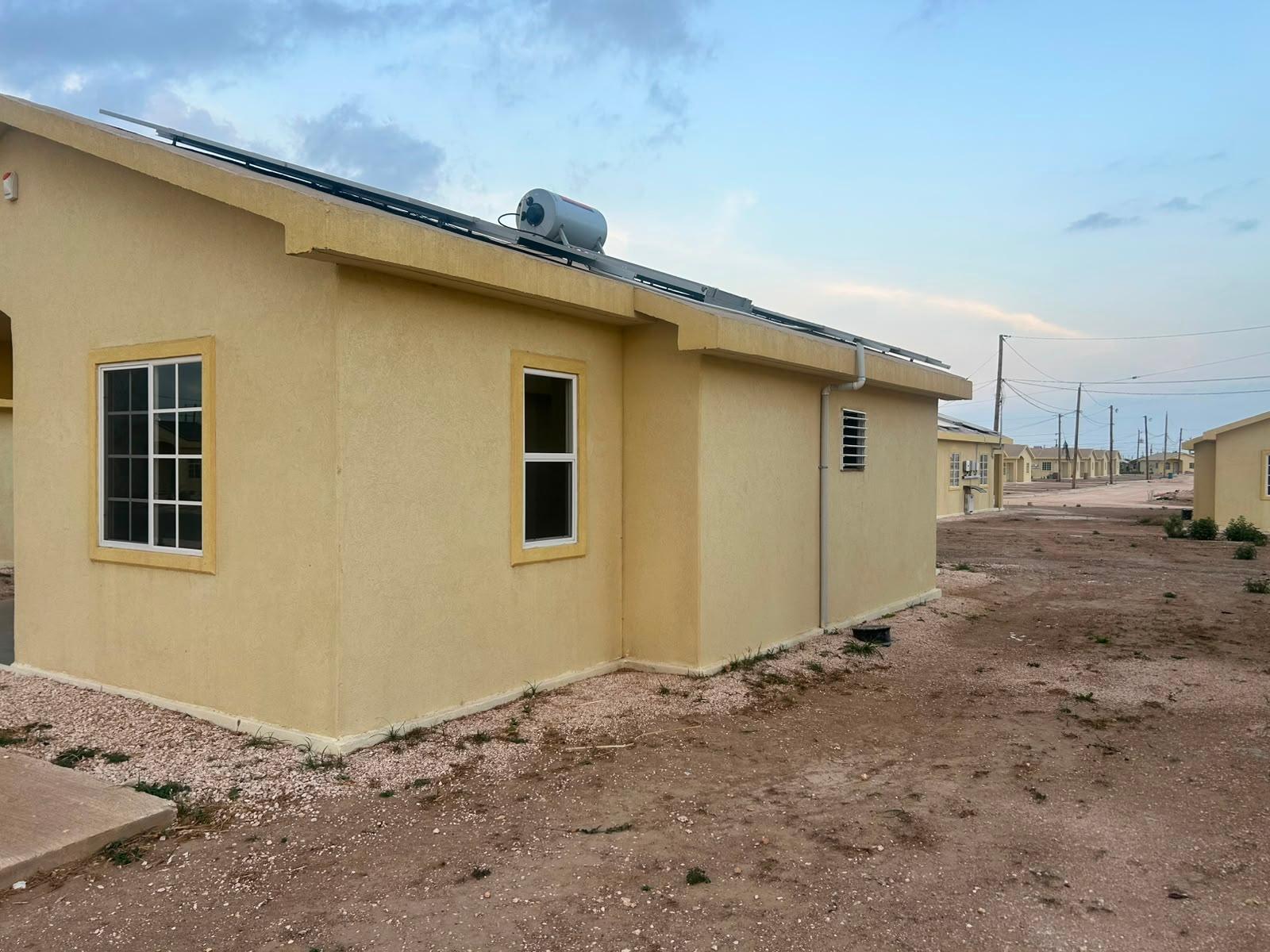 House For Rent: BAYLEAF CRESCENT, PHASE 5, Phoenix Park | $140,000 photo 3