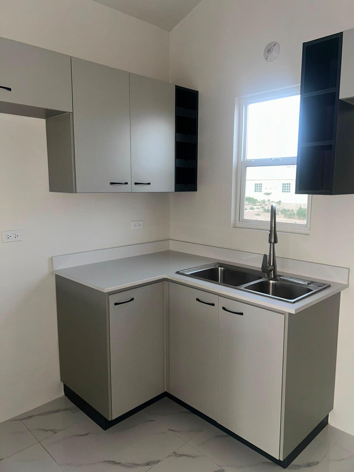 House For Rent: BAYLEAF CRESCENT, PHASE 5, Phoenix Park | $140,000 photo 5