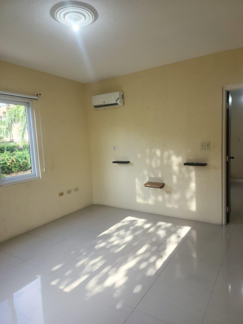 Apartment For Rent: WASHINGTON DRIVE, Kingston 10 | $220,000 photo 4