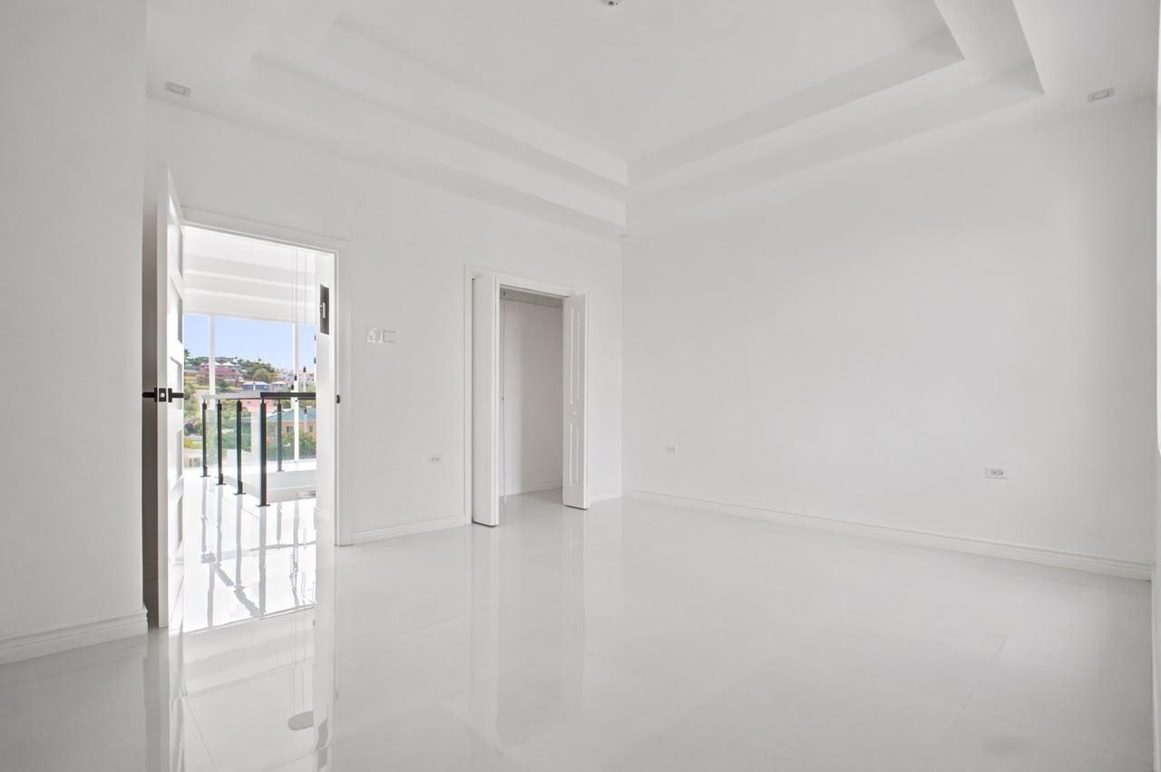 Townhouse For Rent: CHARLTON AVENUE, MANDEVIL, Mandeville | $2,500 photo 13