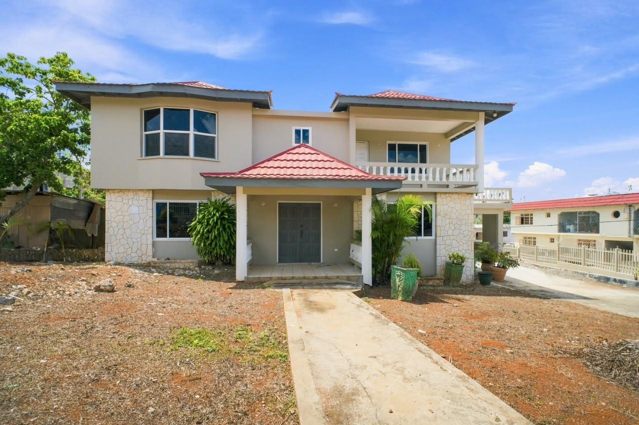 House For Sale: HOPETON GARDENS, DUNROBIN, Mandeville | $47,000,000 photo 2