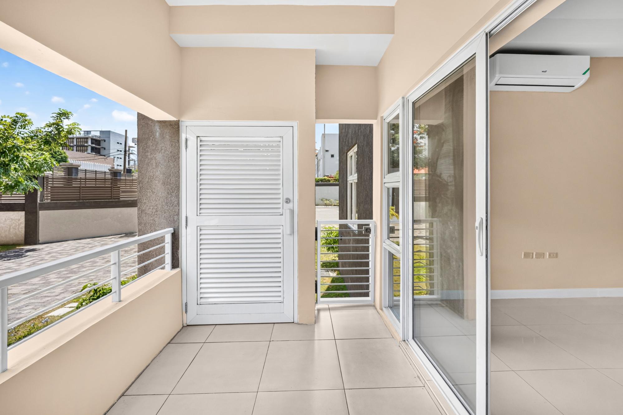 Apartment For Rent: RUTHVEN ROAD, Kingston 5 | $175,000 photo 8