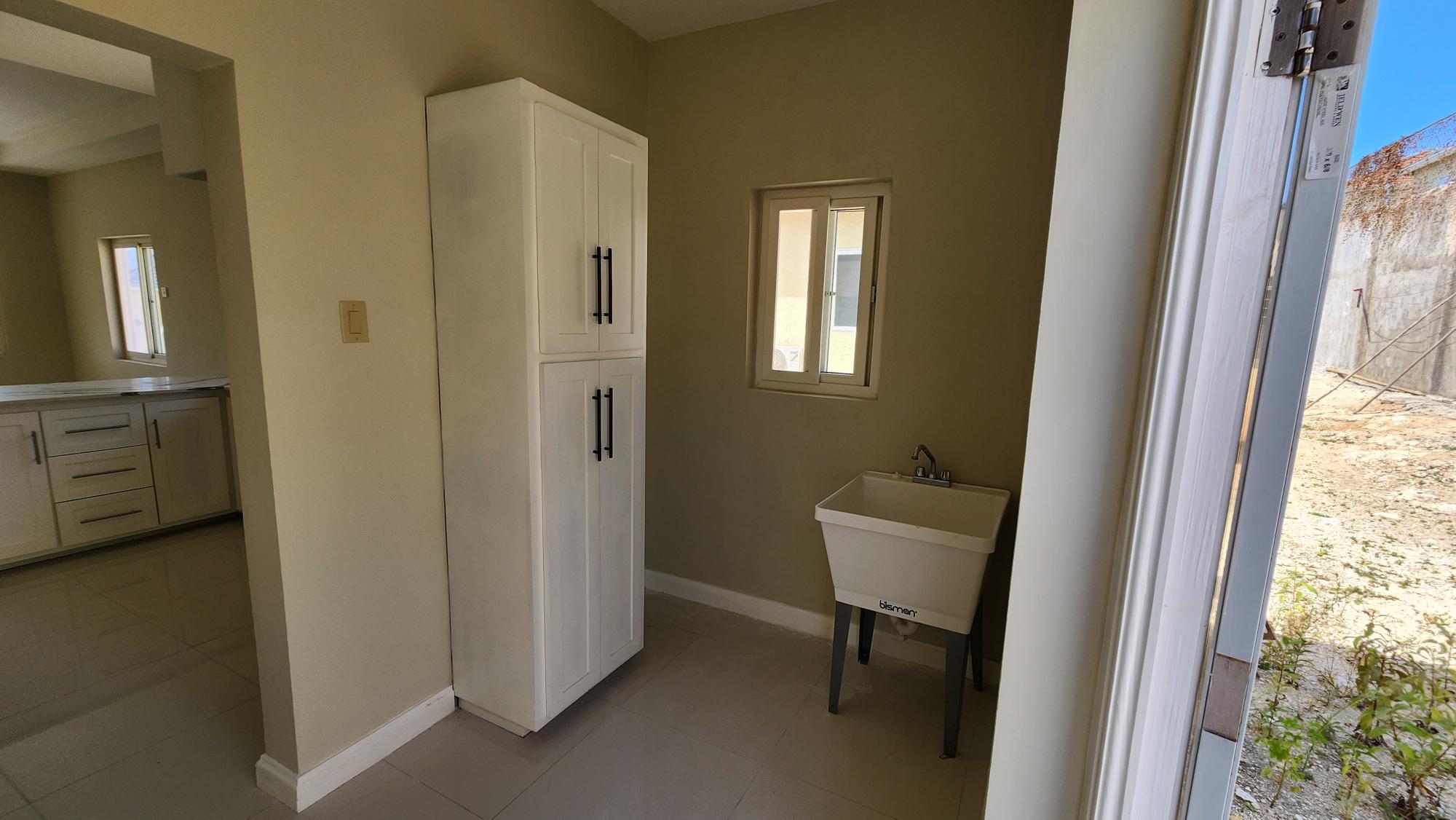 House For Rent: LANCEWOOD MEADOWS, Ocho Rios | $150,000 photo 9