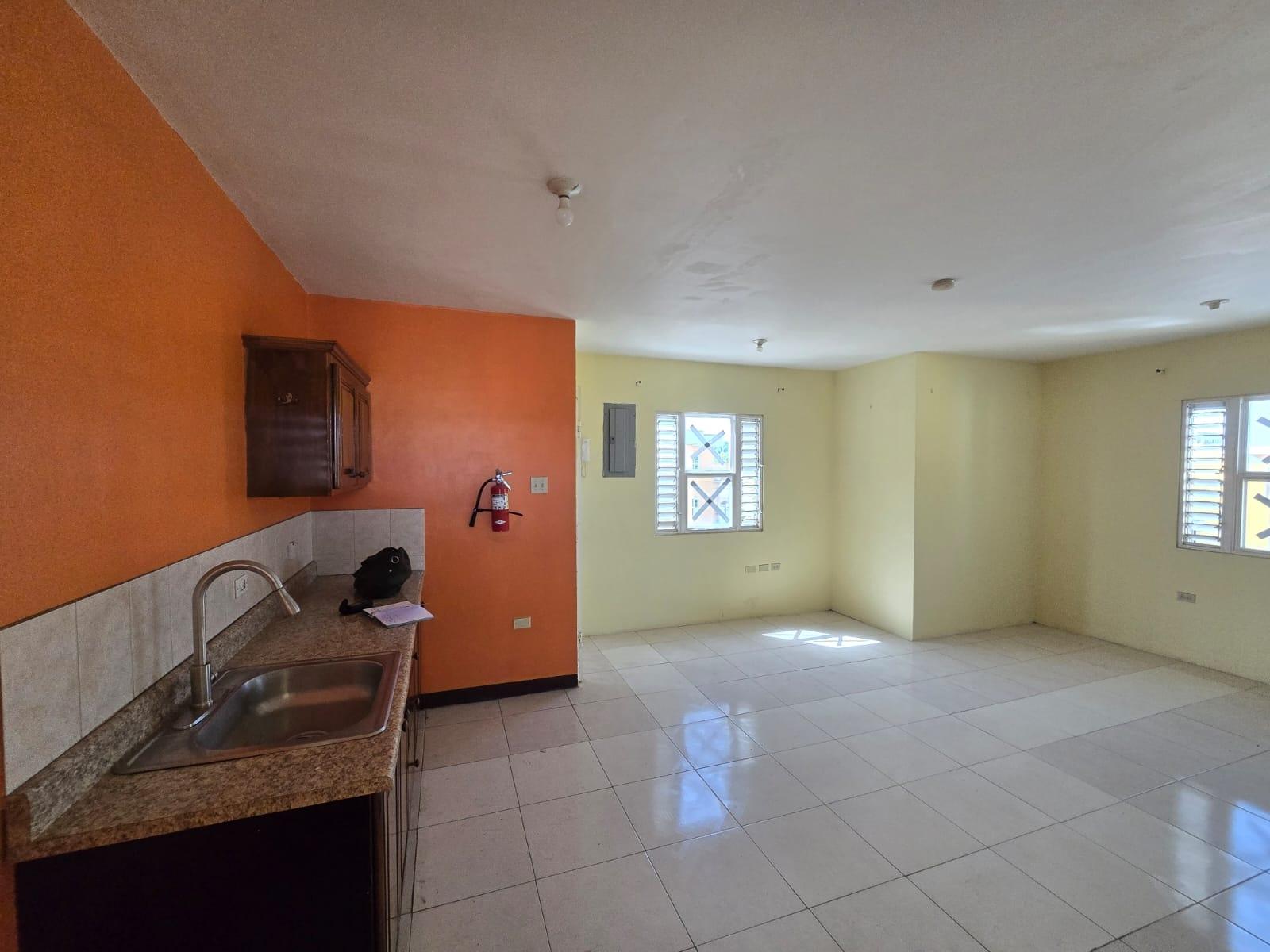 Apartment For Rent: UNION ESTATE TWICKENHAM P, Twickenham Park | $85,000 photo 3