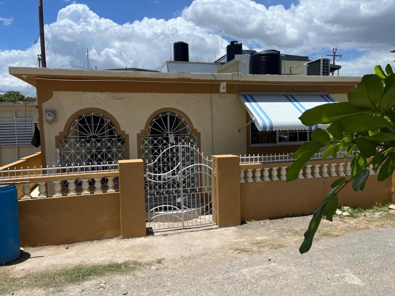 House For Sale: 4E GREATER PORTMORE, Greater Portmore | $22,000,000 photo 2