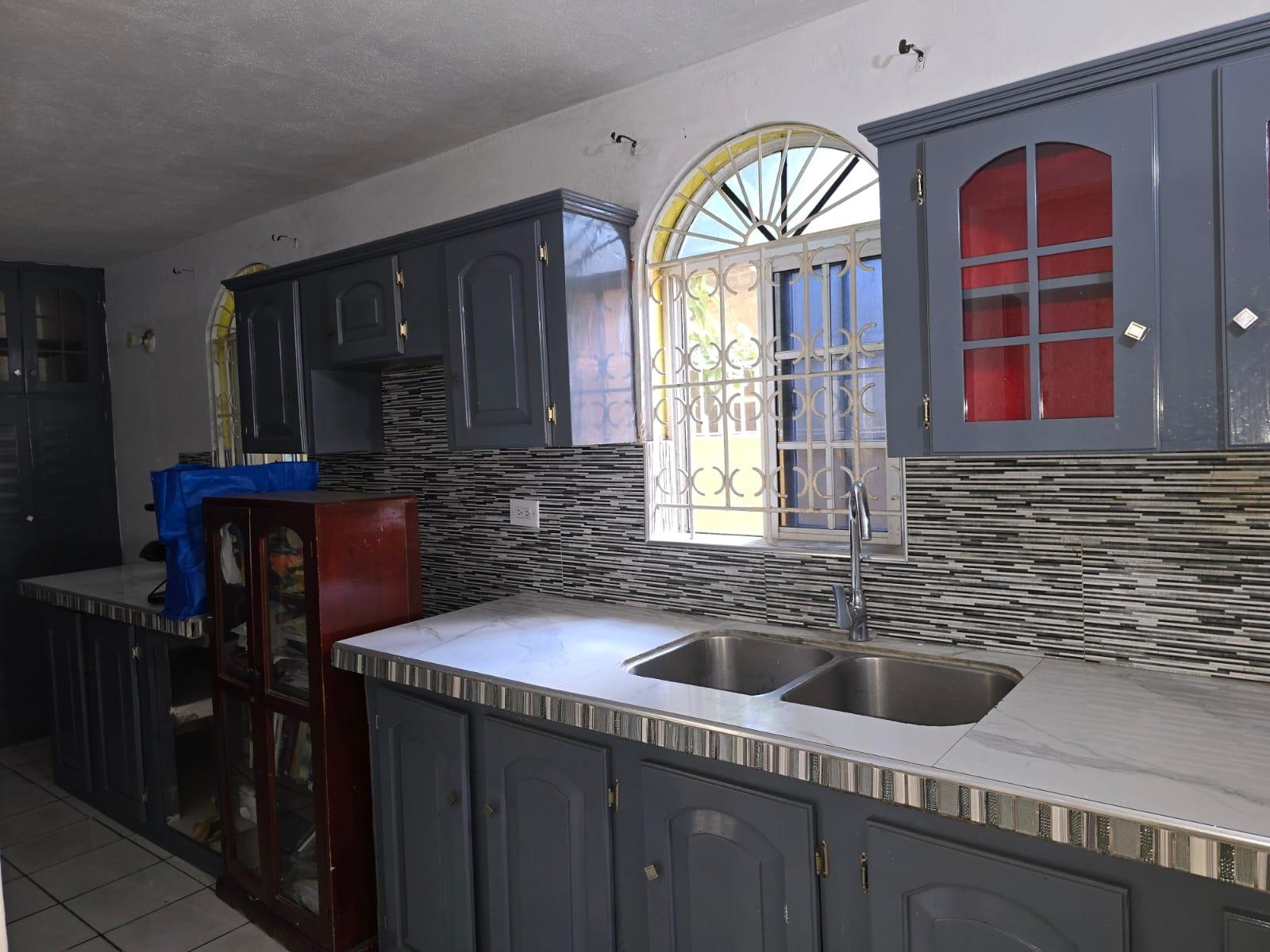 House For Sale: NORTH GREATER PORTMORE, Greater Portmore | $38,000,000 photo 9