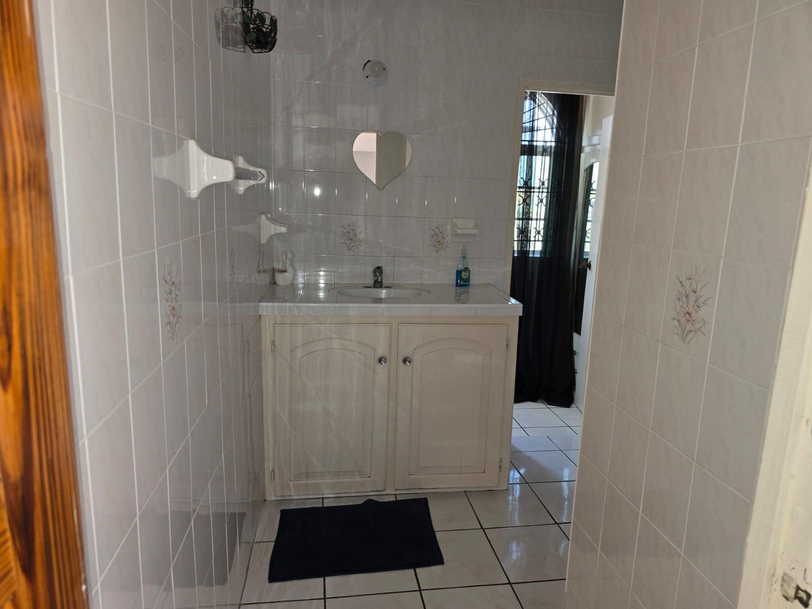 House For Sale: NORTH GREATER PORTMORE, Greater Portmore | $38,000,000 photo 13