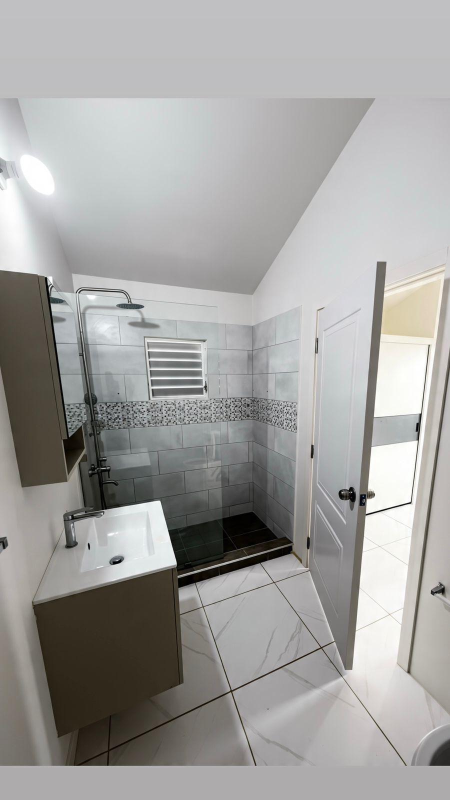 House For Rent: DIAMOND CRESCENT, Phoenix Park | $125,000 photo 4