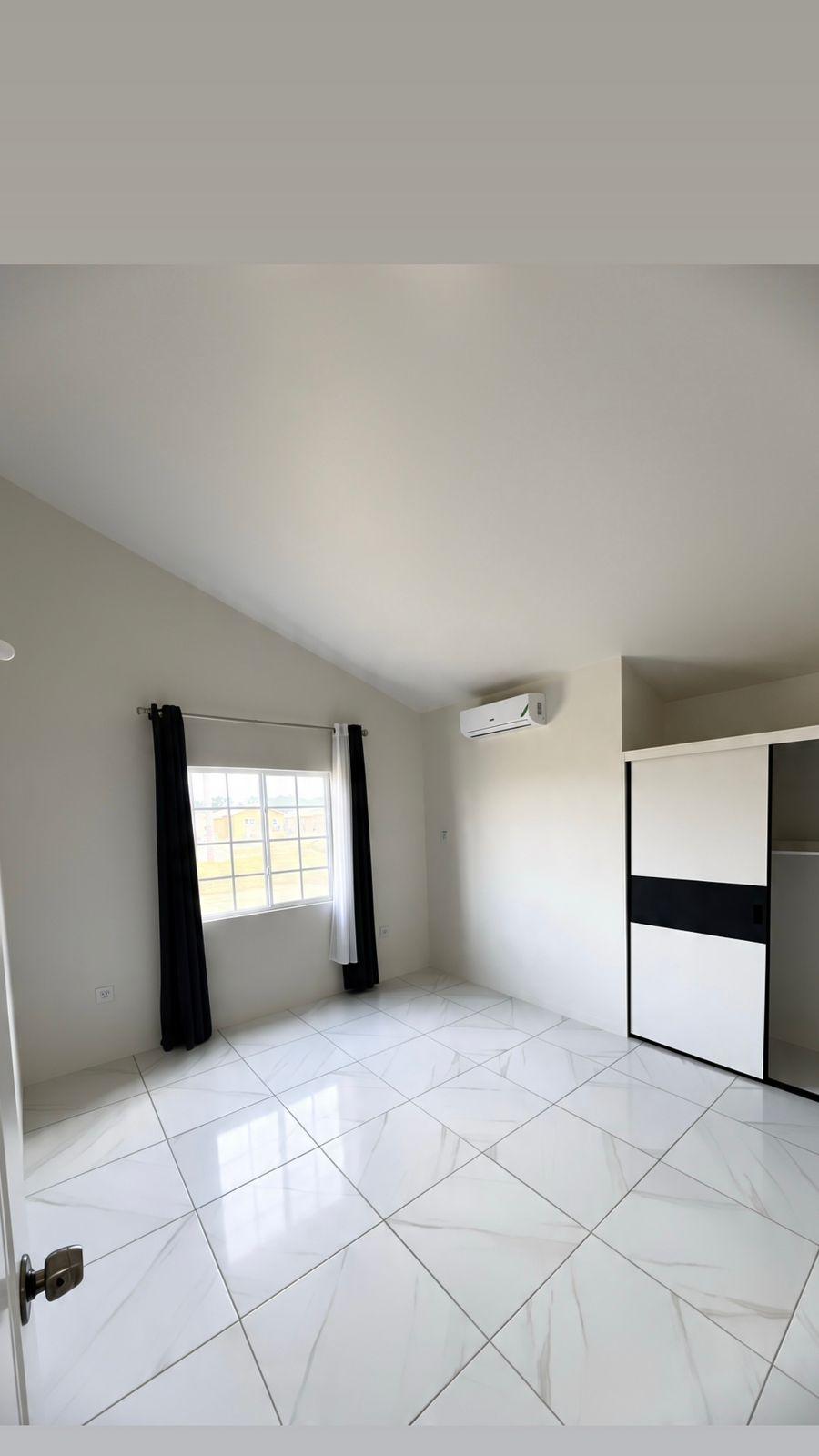 House For Rent: DIAMOND CRESCENT, Phoenix Park | $125,000 photo 5