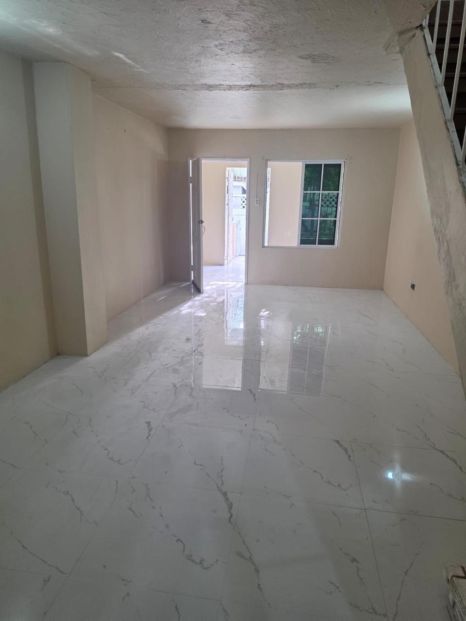 Townhouse For Rent: LIGNUM WAY, BARBICAN TERR, Kingston 6 | $150,000 photo 5